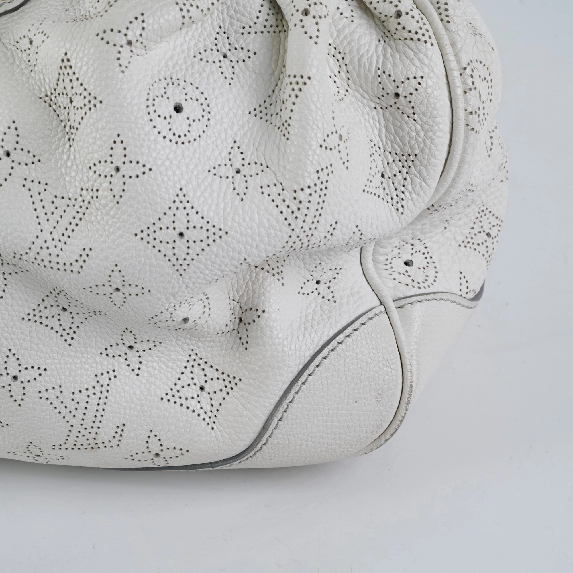 Louis Vuitton Mahina Bag White