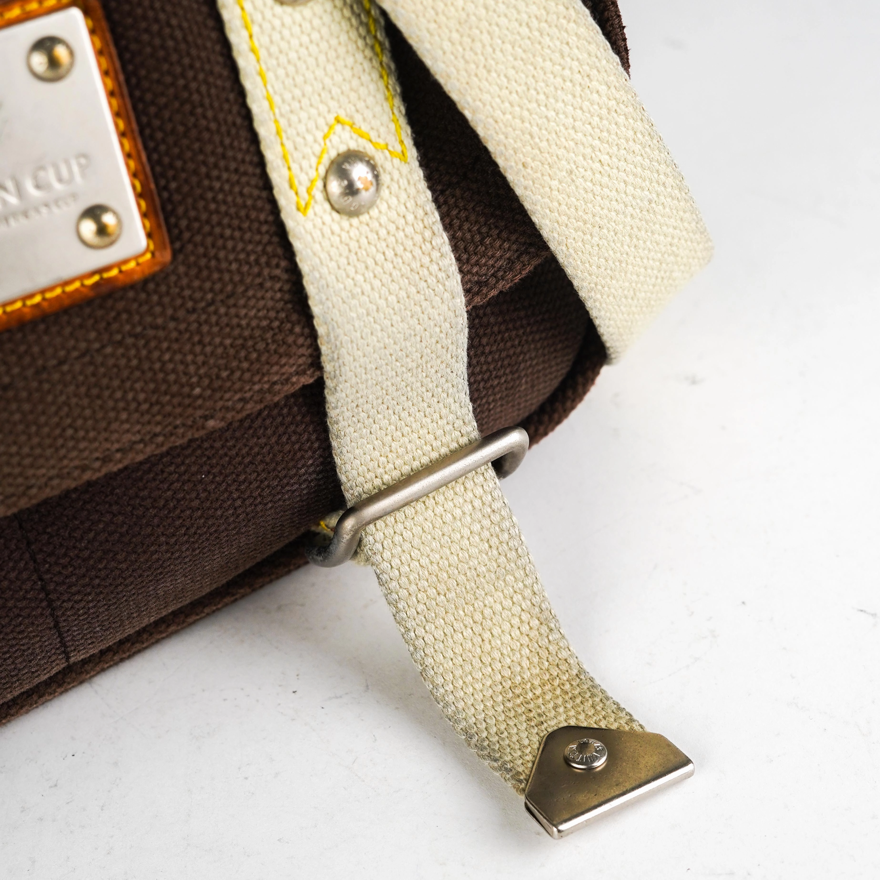 Louis Vuitton Messenger Bag Brown