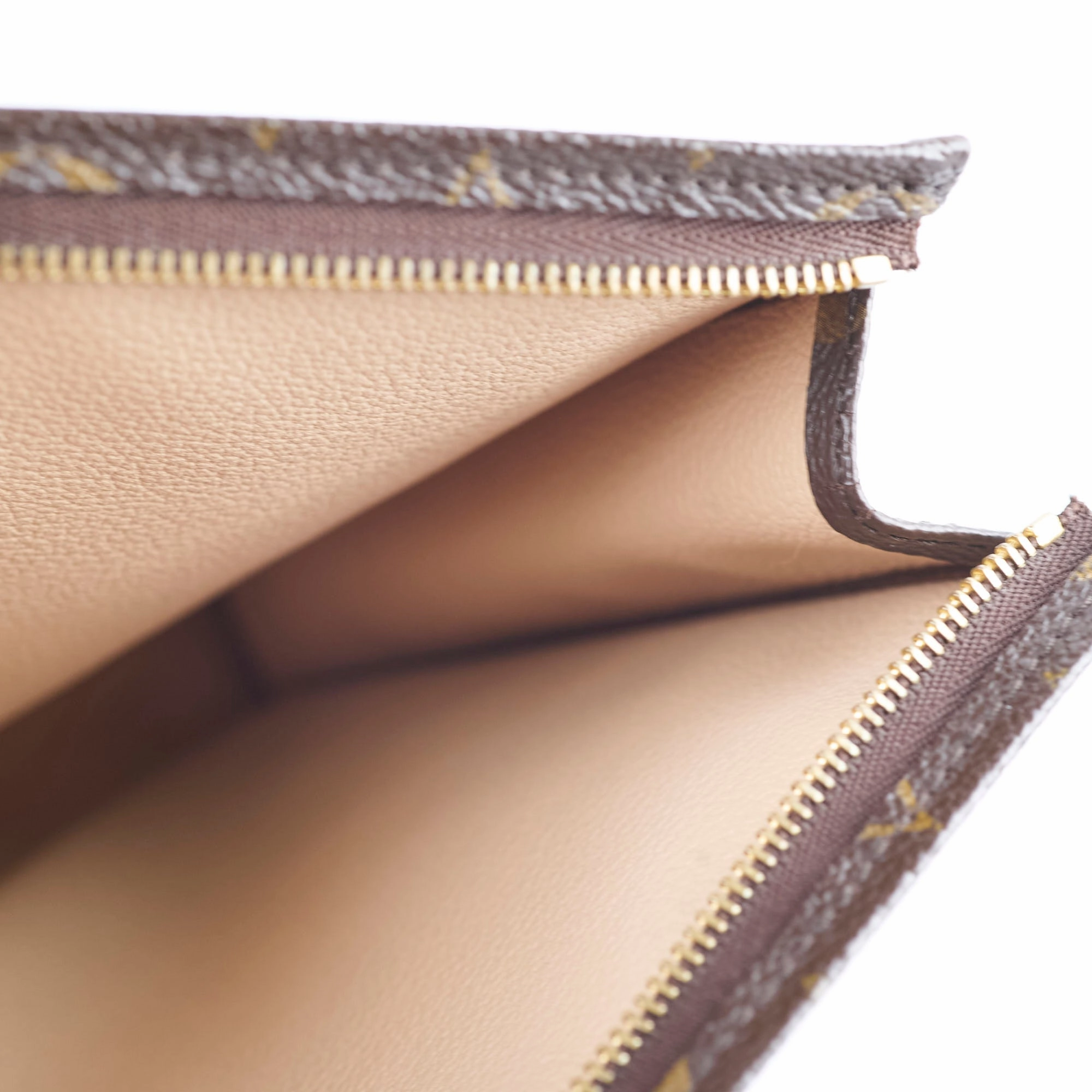 Louis Vuitton Monogram Pouch Toiletry 26