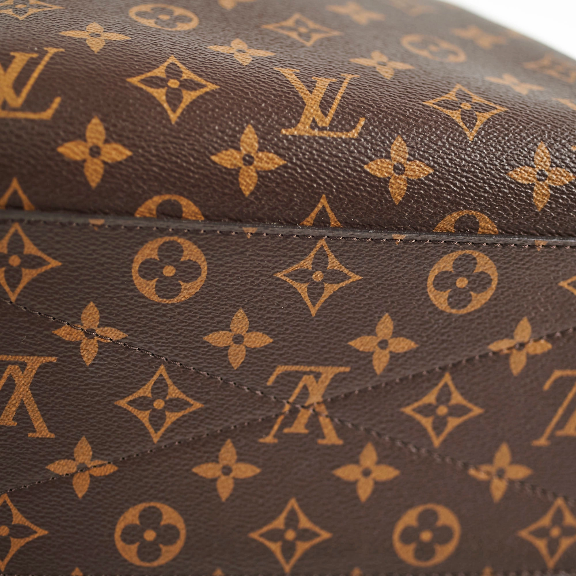 Louis Vuitton Montaigne MM Monogram