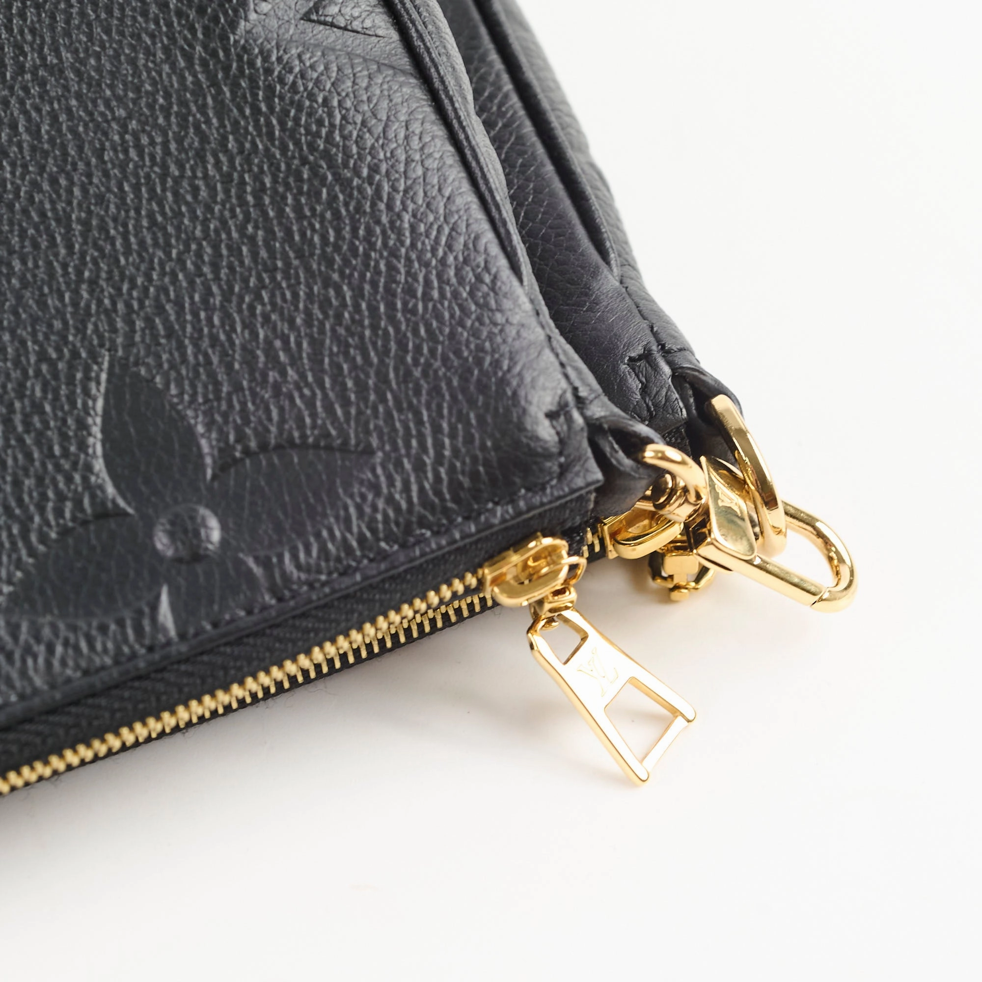 Louis Vuitton Multi Pochette Accessories Black