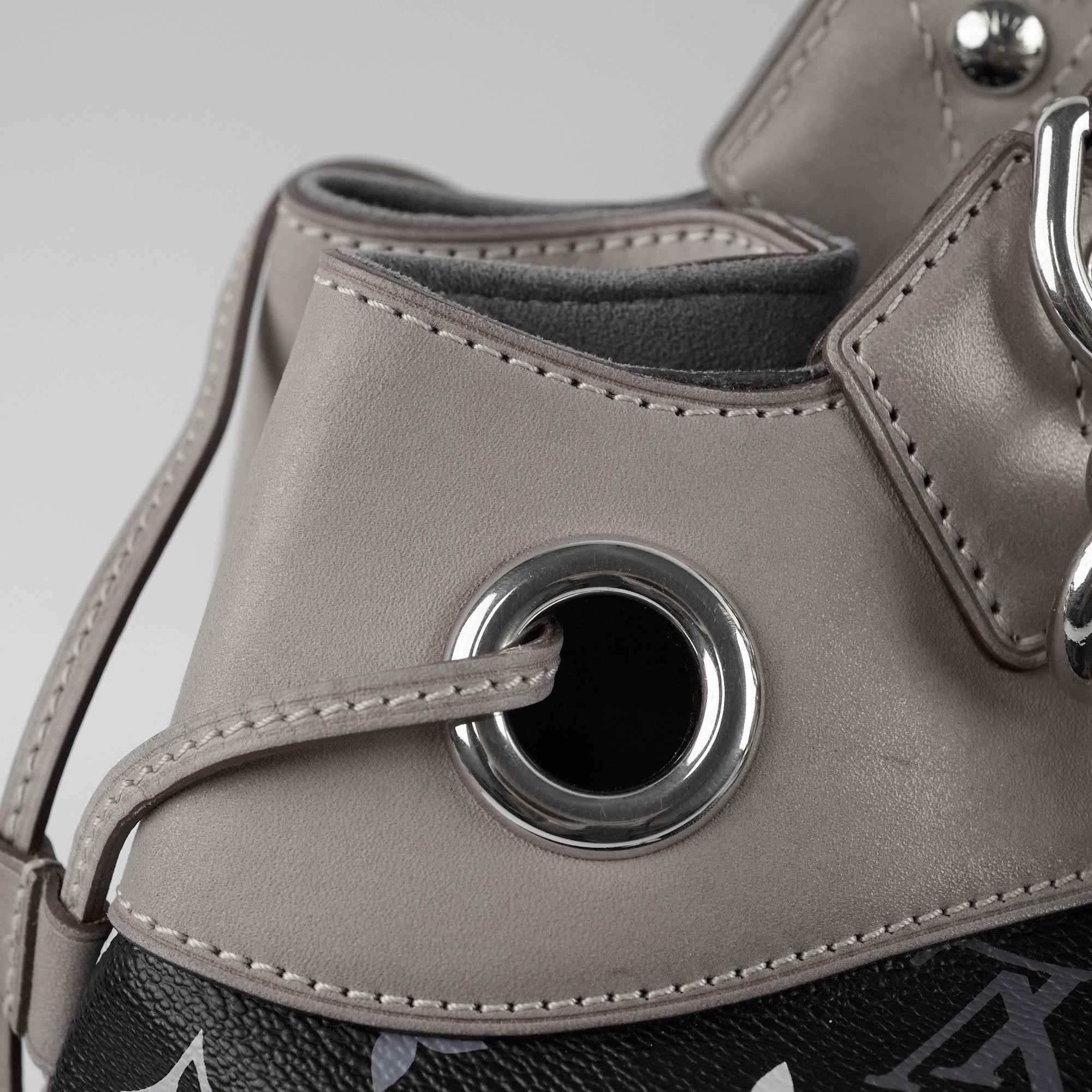 Louis Vuitton Multicolor Shoulder Bag Black