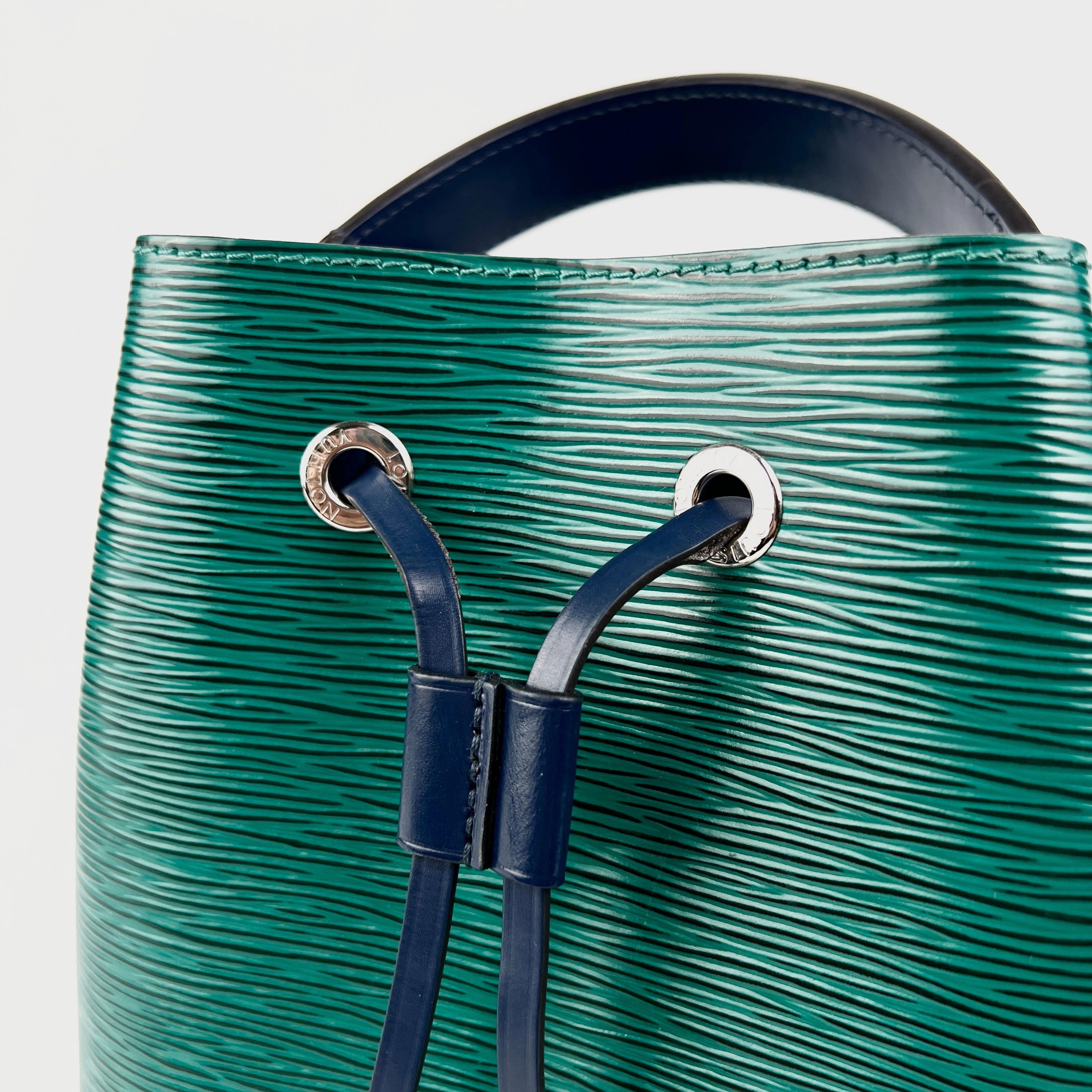 Louis Vuitton Neo Noe BB Epi Green/Blue