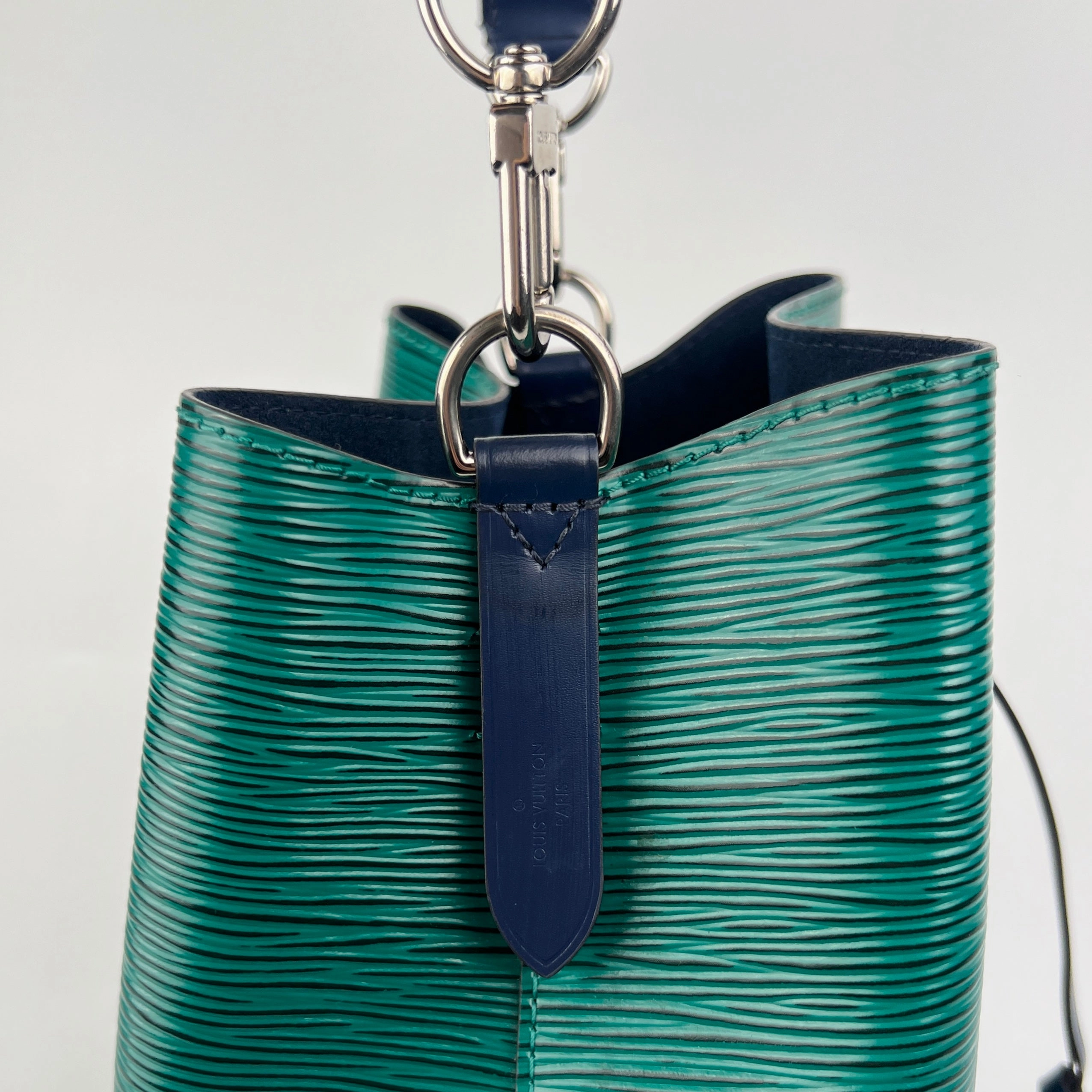 Louis Vuitton Neo Noe BB Epi Green/Blue