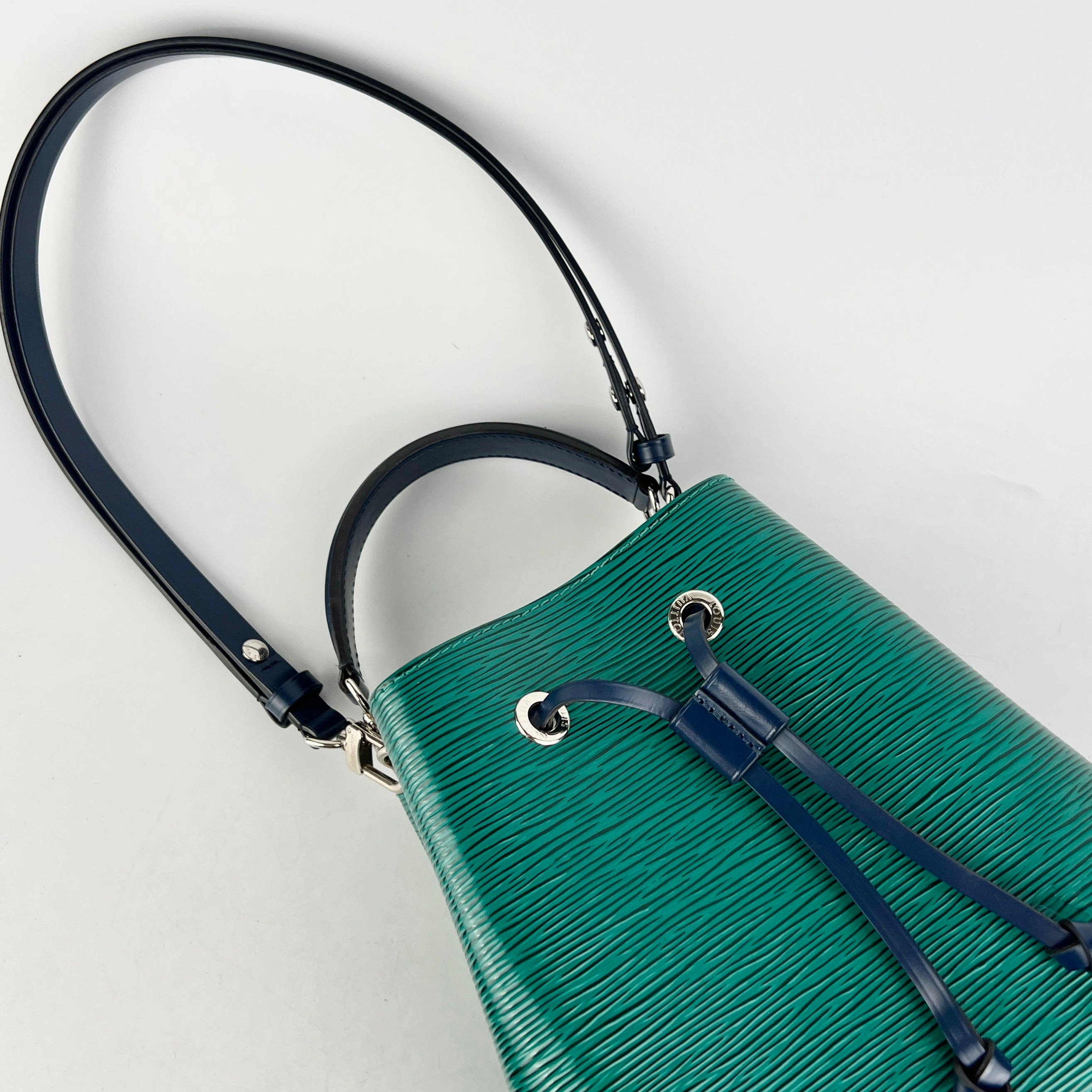 Louis Vuitton Neo Noe BB Epi Green/Blue