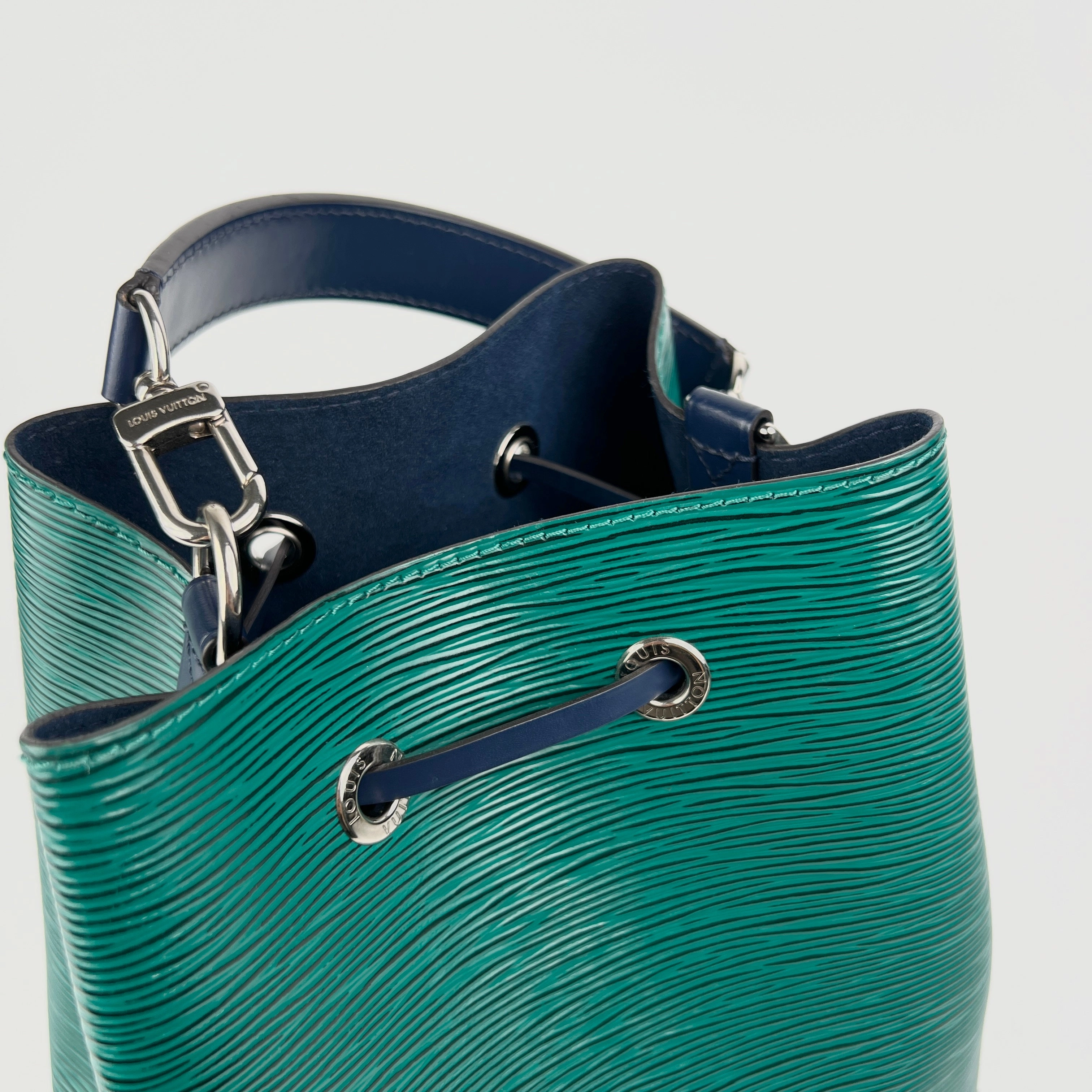 Louis Vuitton Neo Noe BB Epi Green/Blue