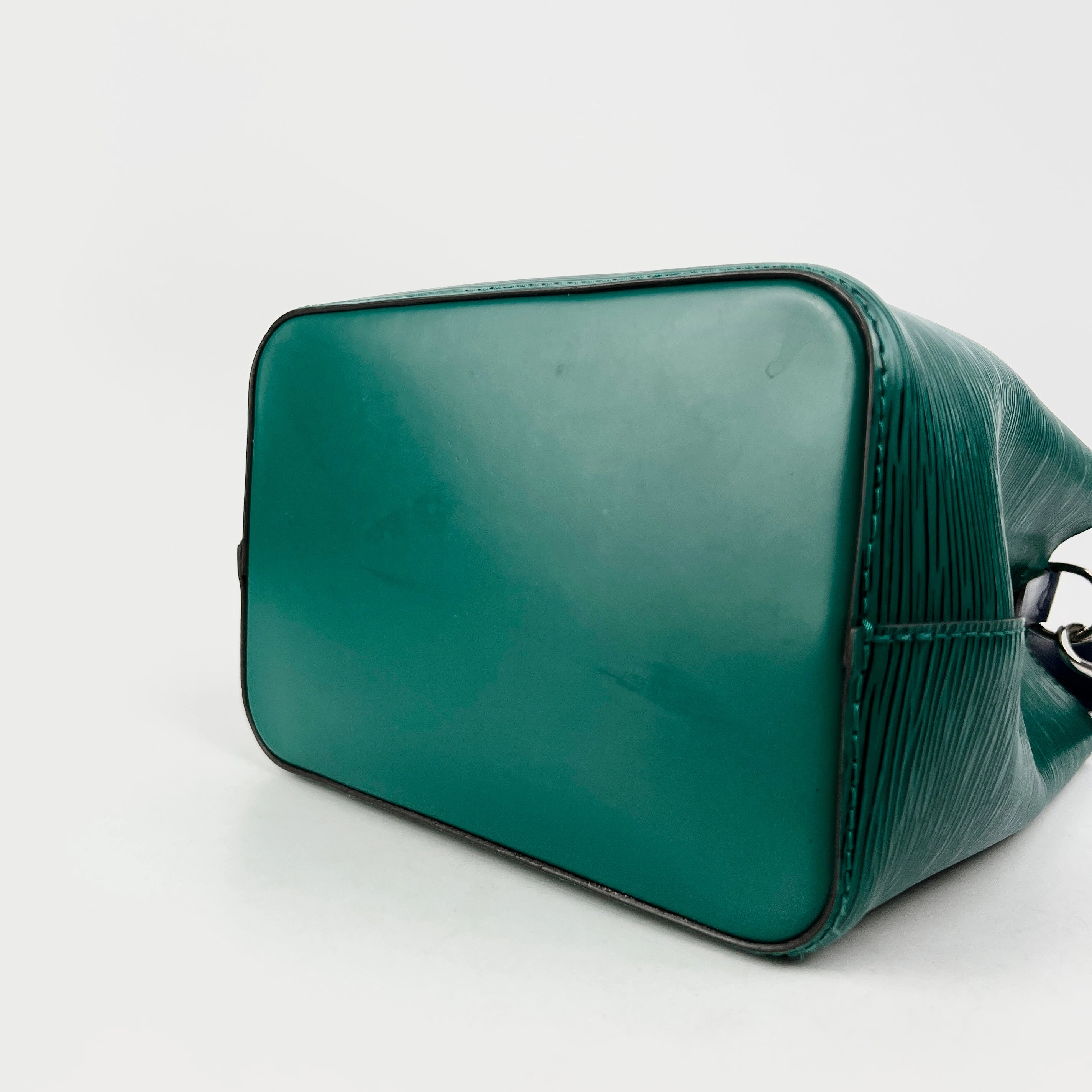 Louis Vuitton Neo Noe BB Epi Green/Blue