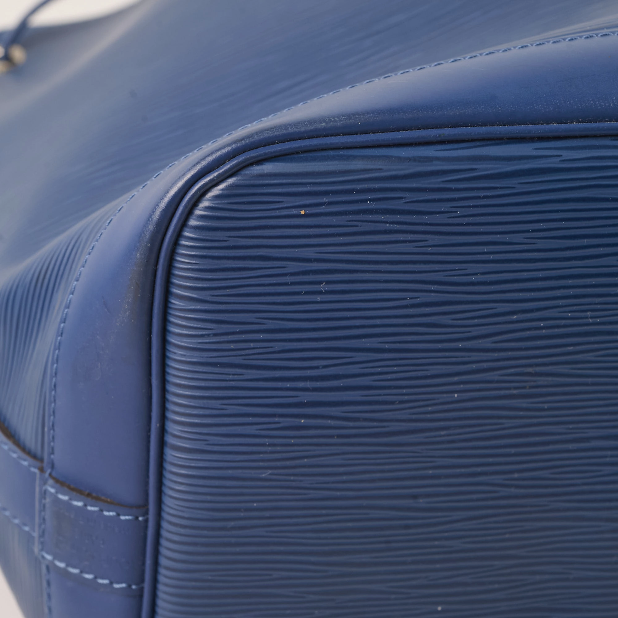 Louis Vuitton Neo Noe Epi Blue