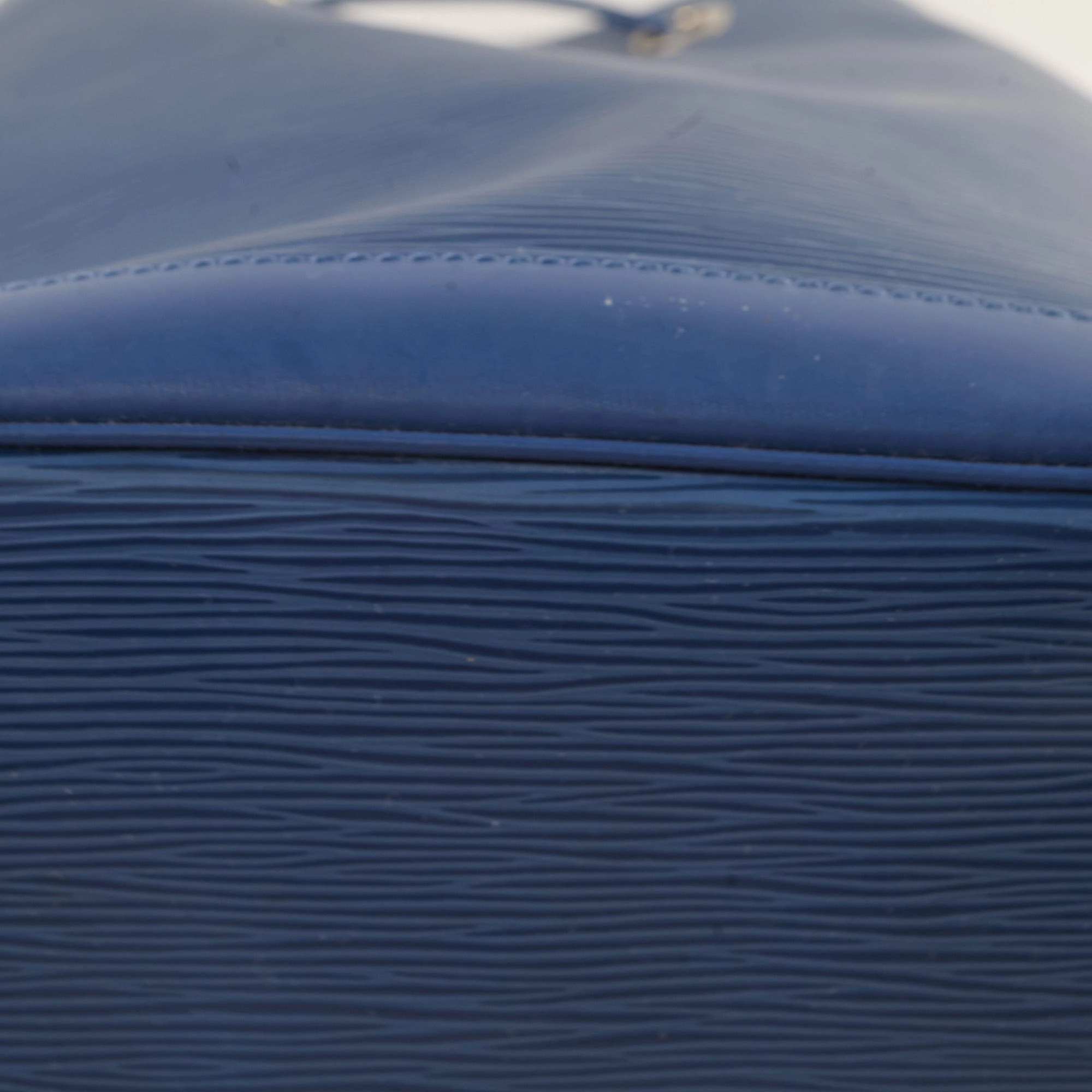 Louis Vuitton Neo Noe Epi Blue