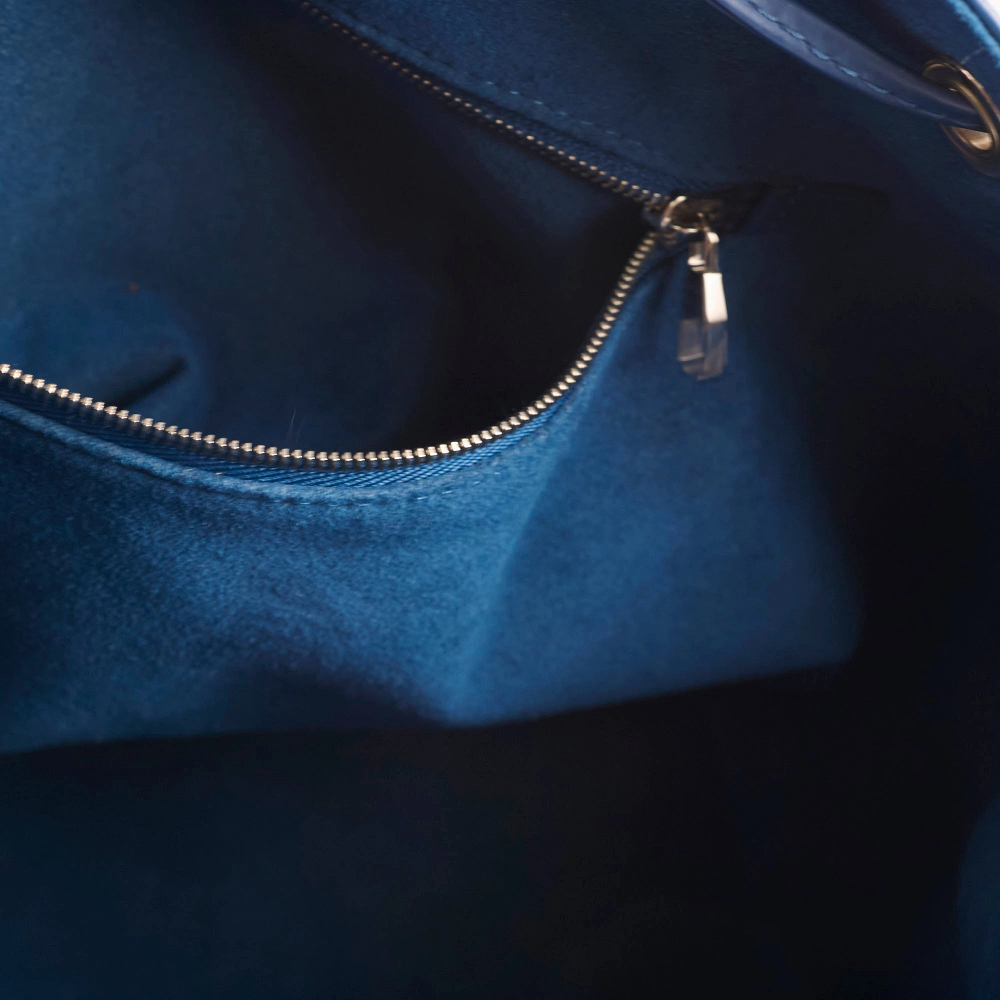 Louis Vuitton Neo Noe Epi Blue
