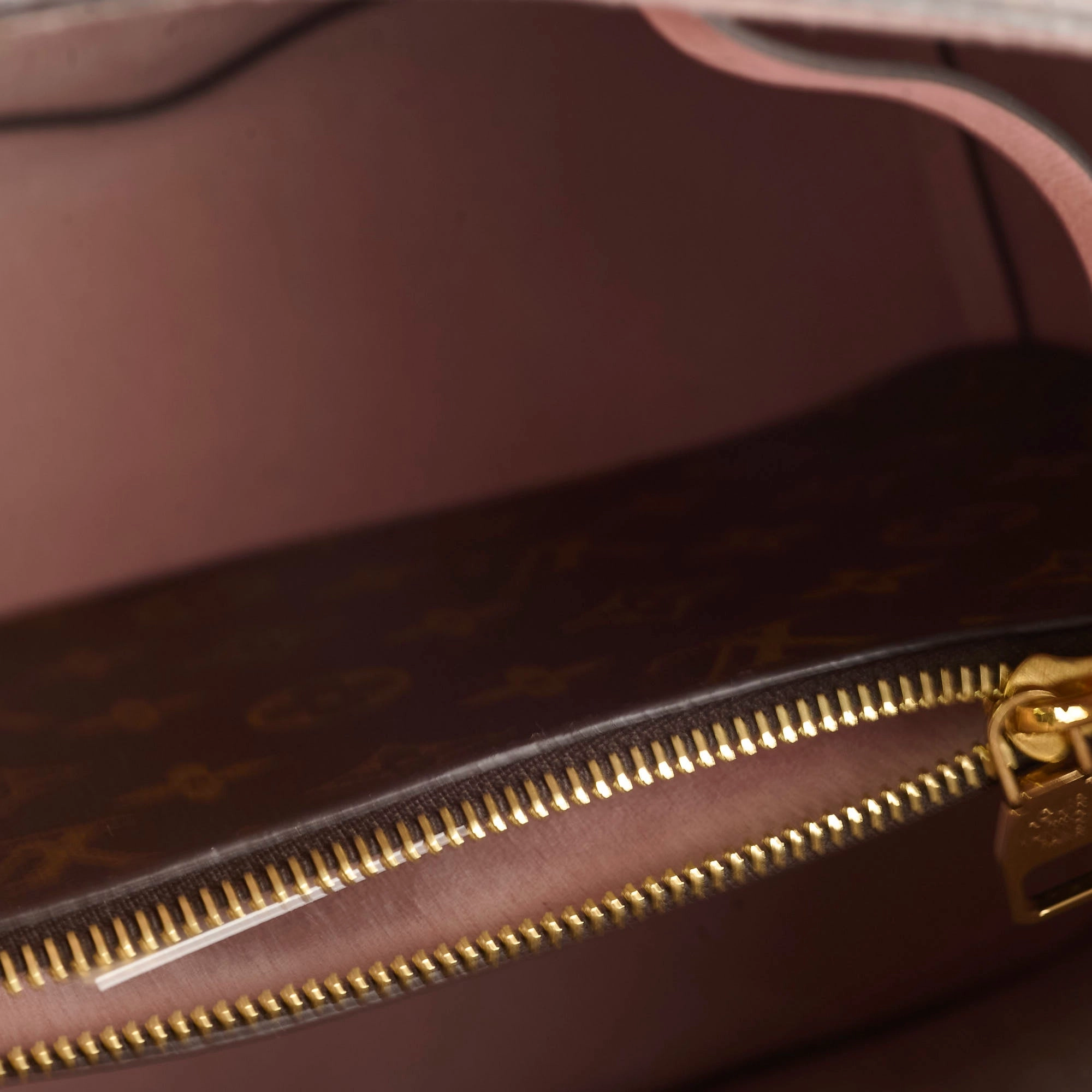 Louis Vuitton Neo Noe Monogram Pink Microchip