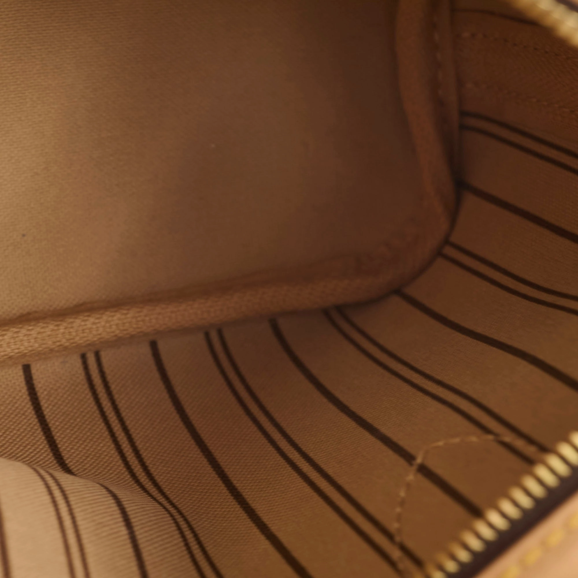 Louis Vuitton Neverfull BB Monogram