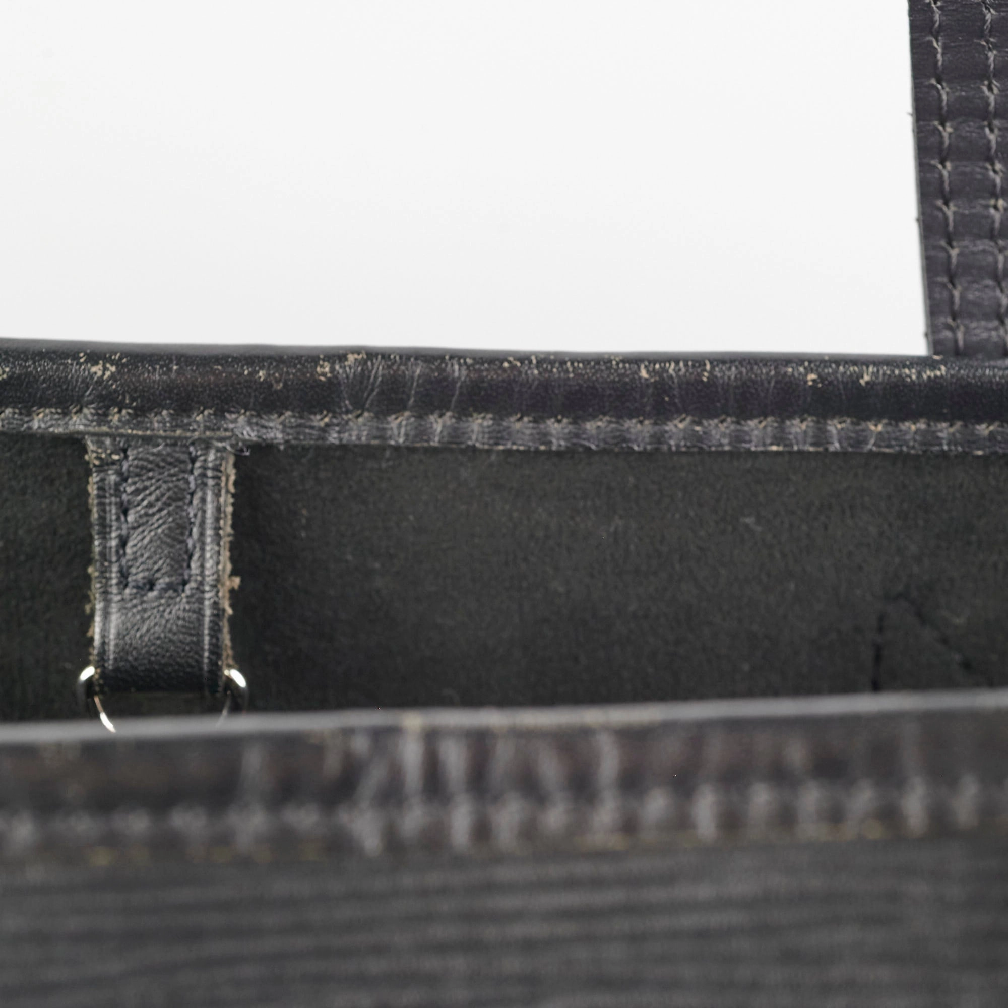 Louis Vuitton Neverfull MM Epi Black
