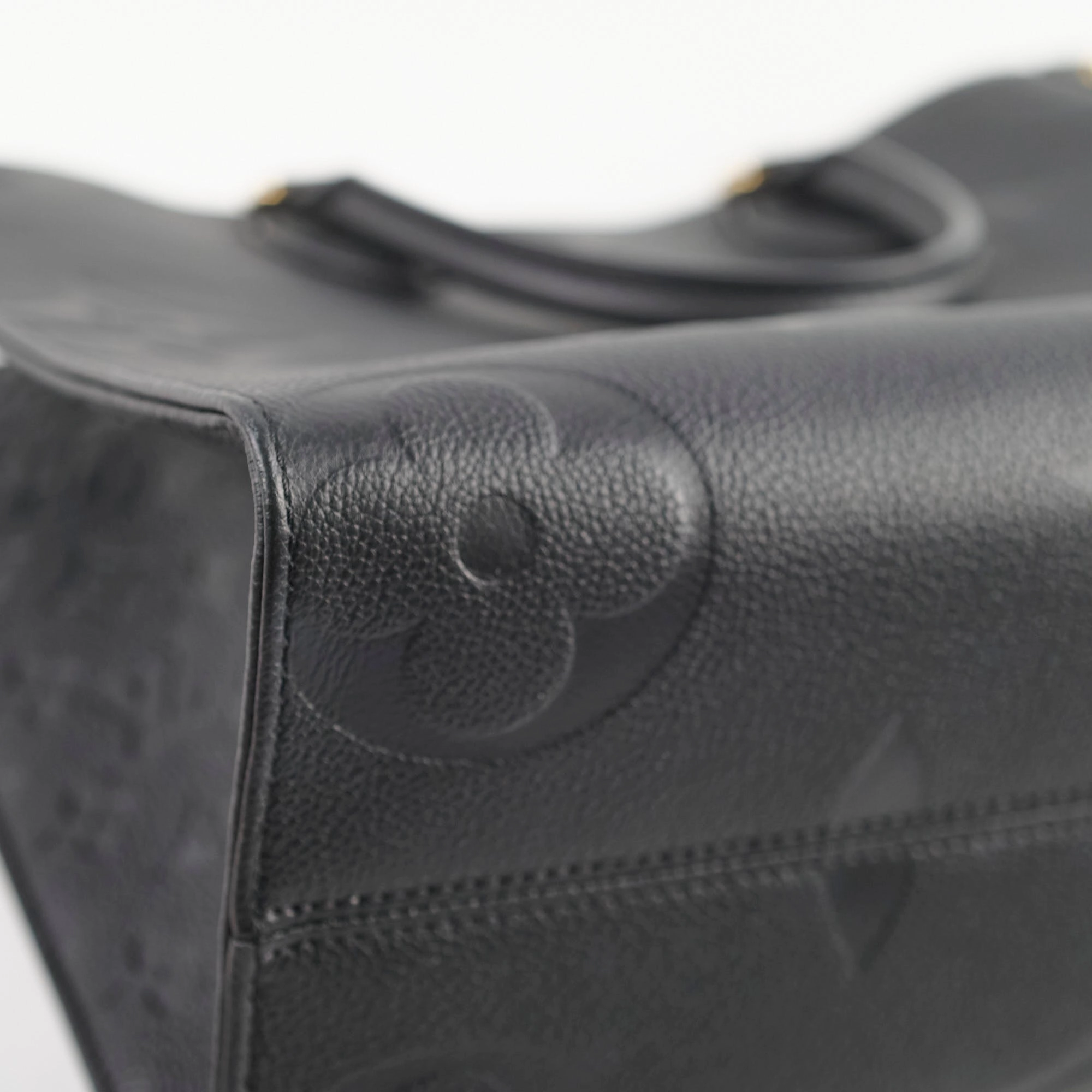 Louis Vuitton On The Go MM Black Empreinte