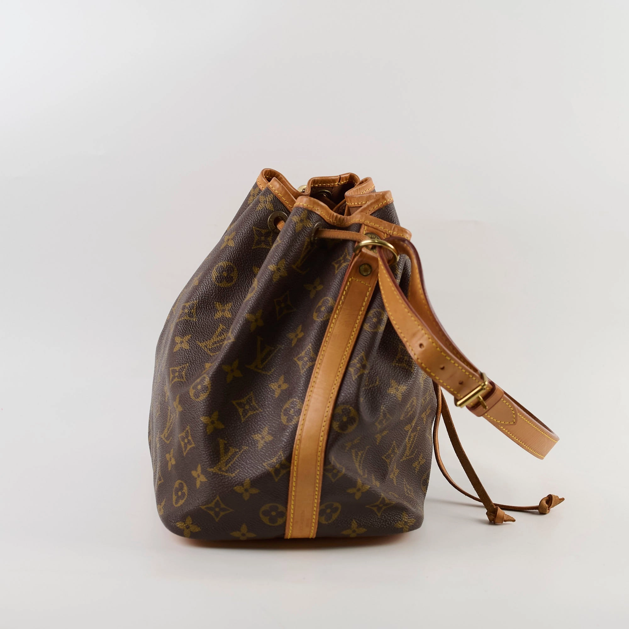Louis Vuitton Petite Neo Noe Monogram