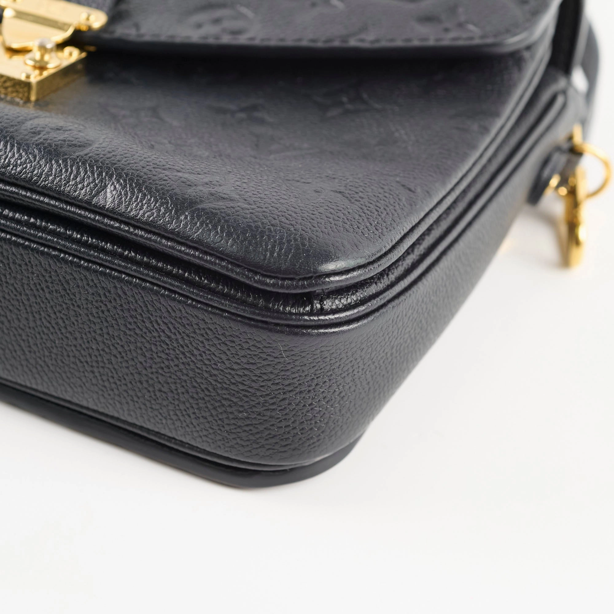 Louis Vuitton Pochette Metis Empriente Black