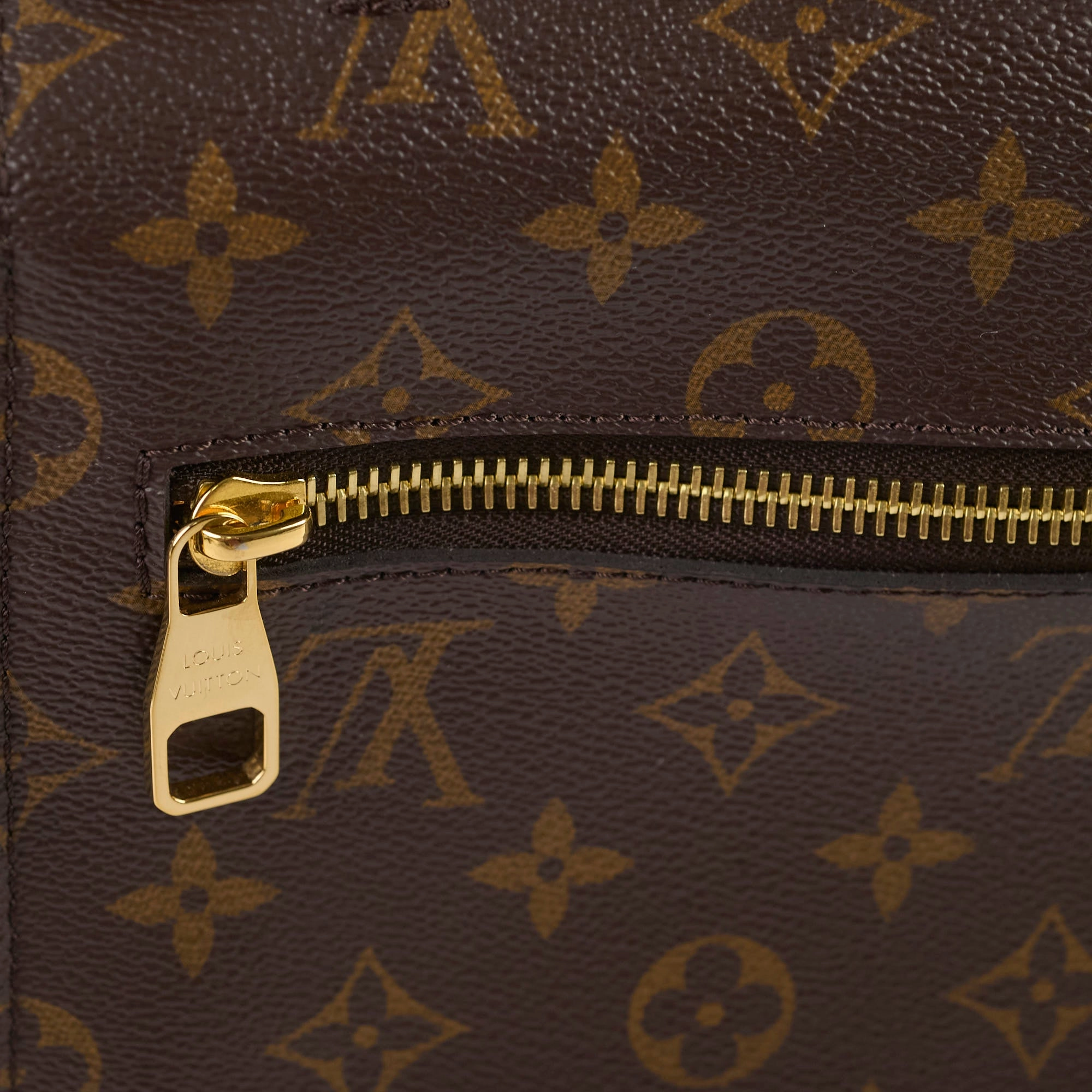 Louis Vuitton Pochette Metis Monogram