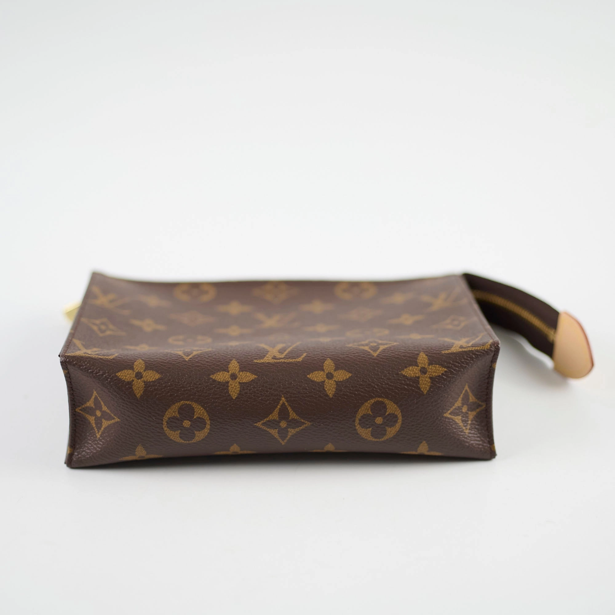 Louis Vuitton toiletry 19 monogram Pouch Clutch