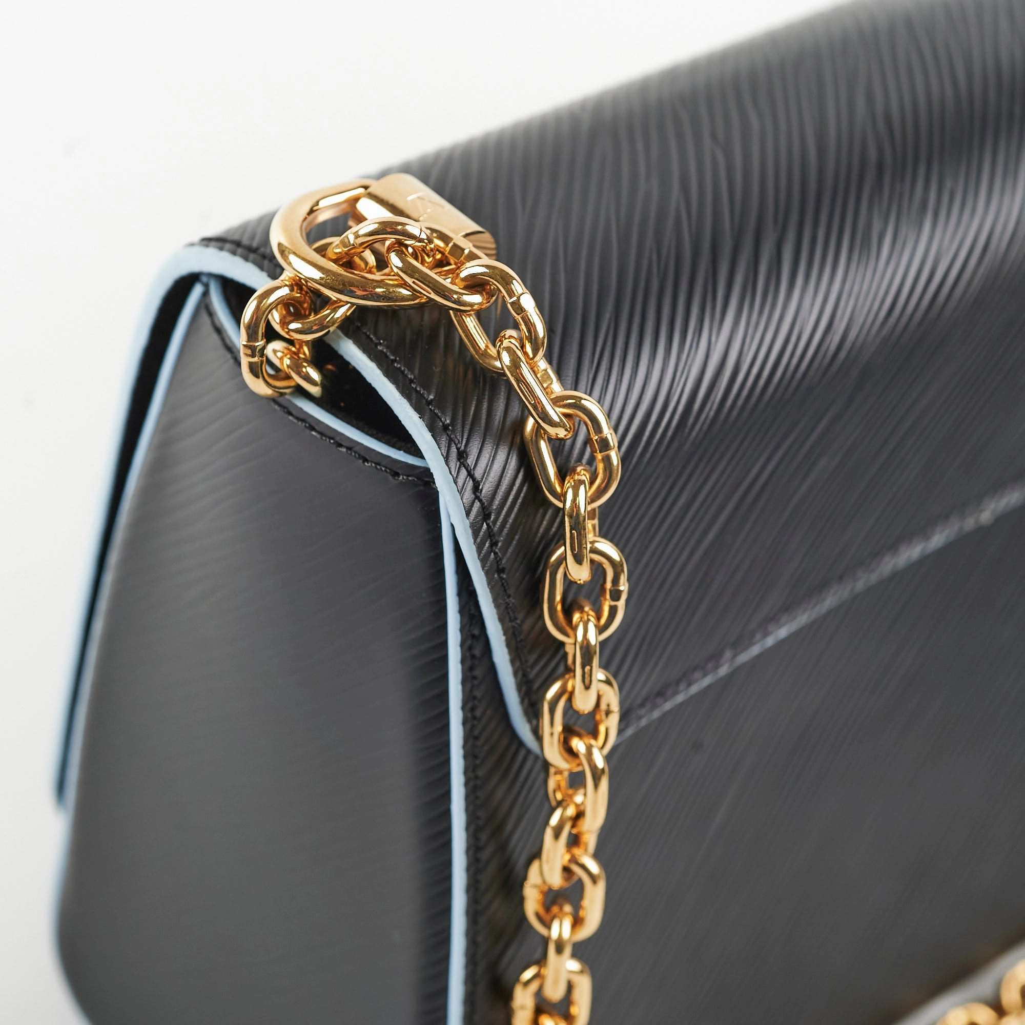 Louis Vuitton Twist MM Black Floral