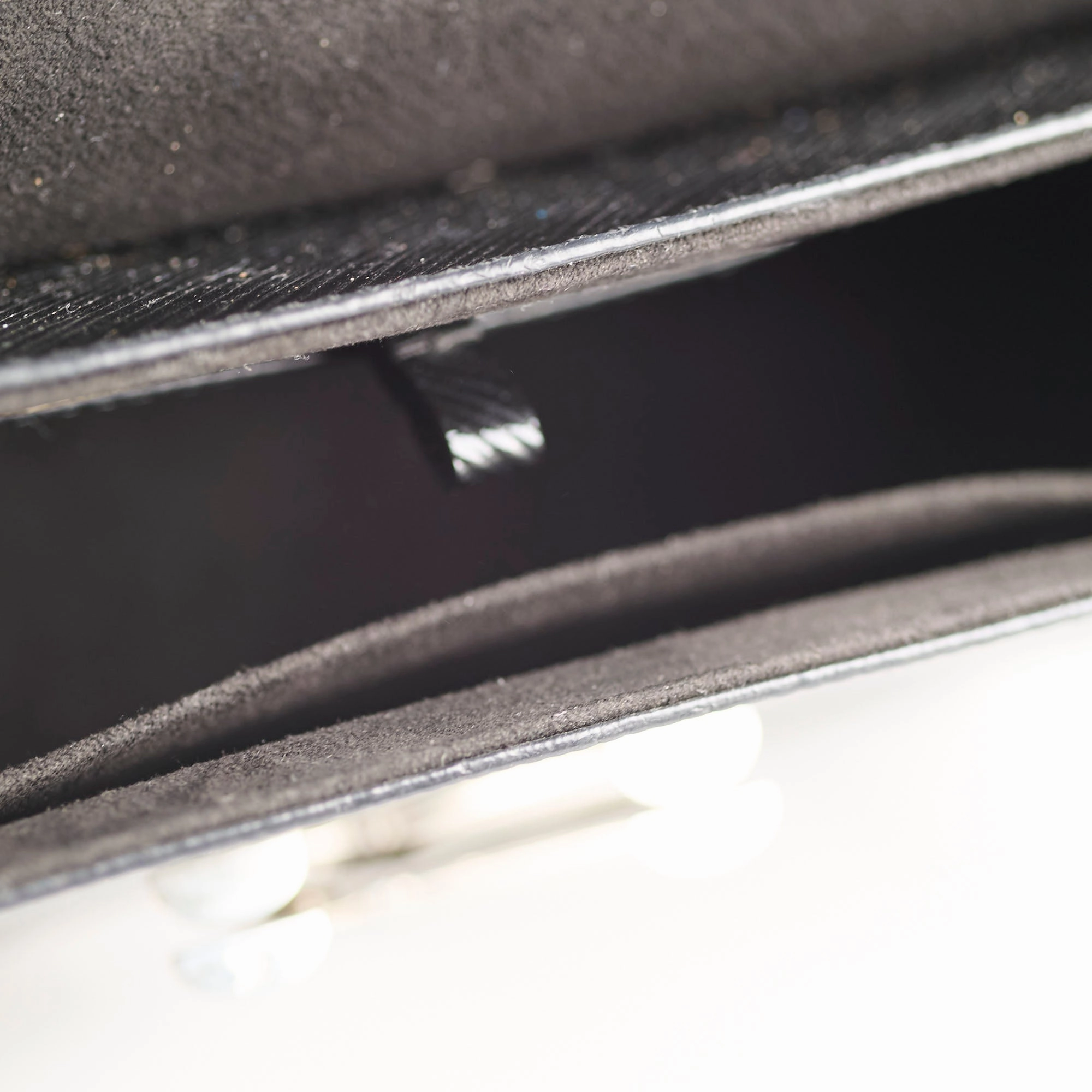 Louis Vuitton Twist MM Epi Black