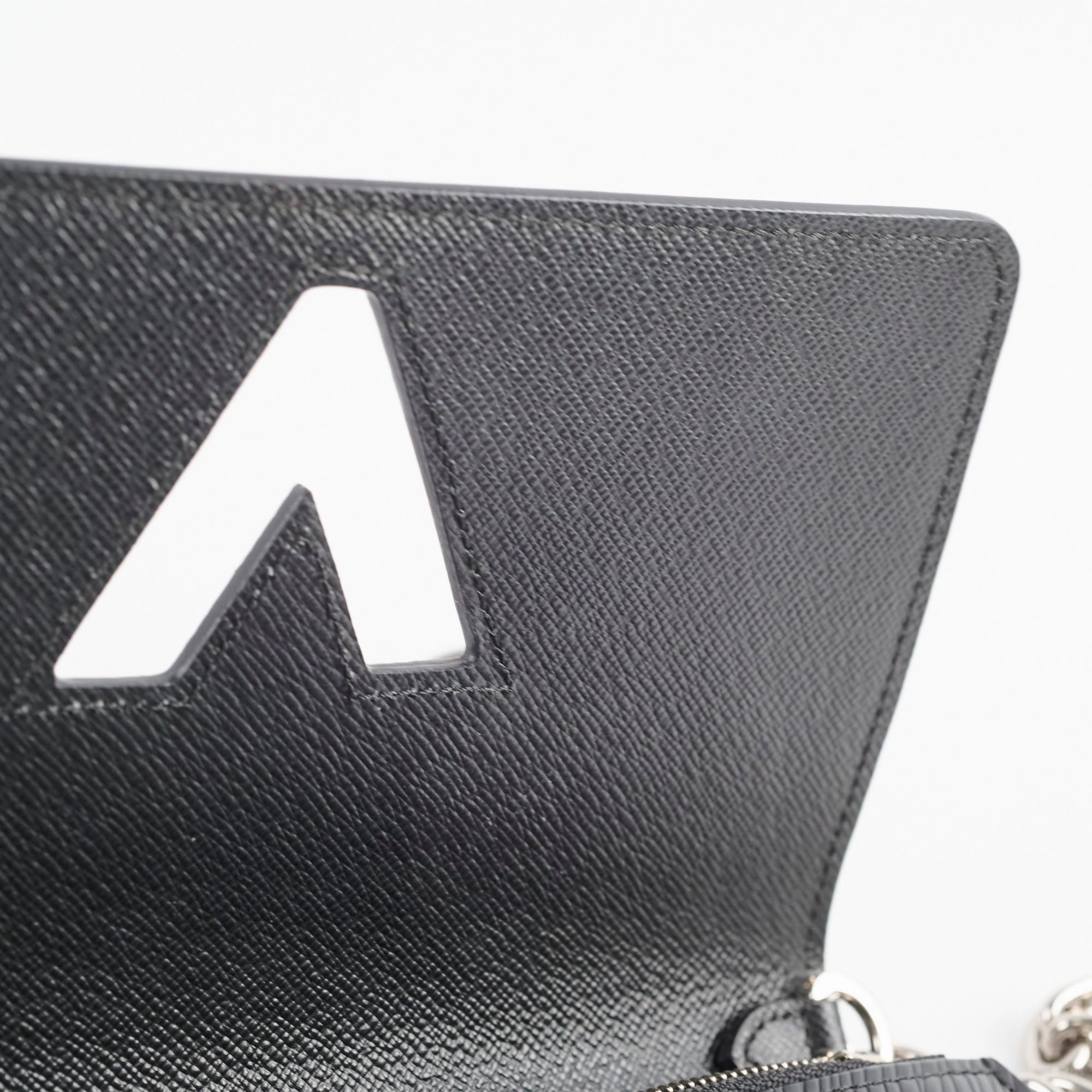 Louis Vuitton Twist Wallet On Chain Black Epi