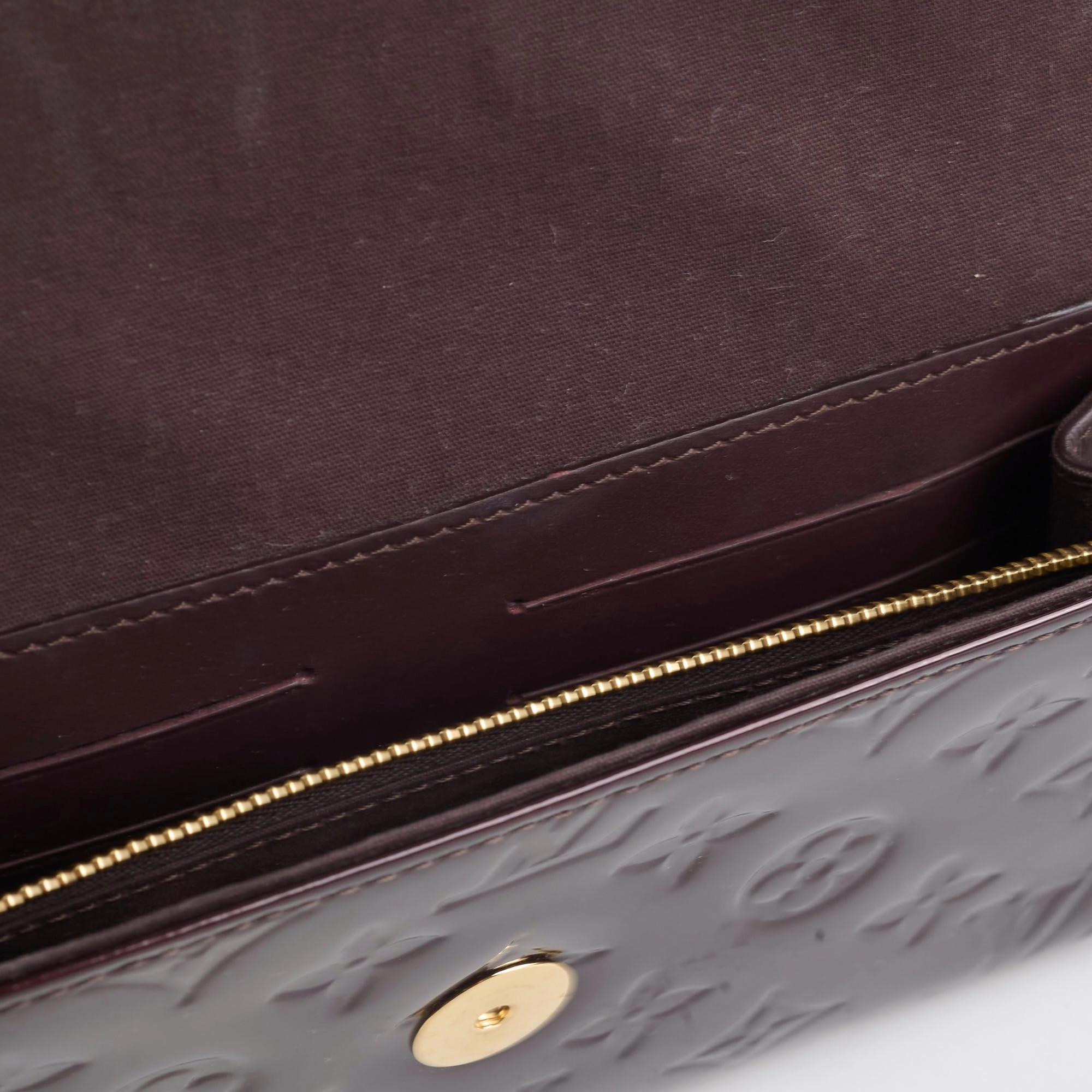 Louis Vuitton Vernis Clutch Amarante
