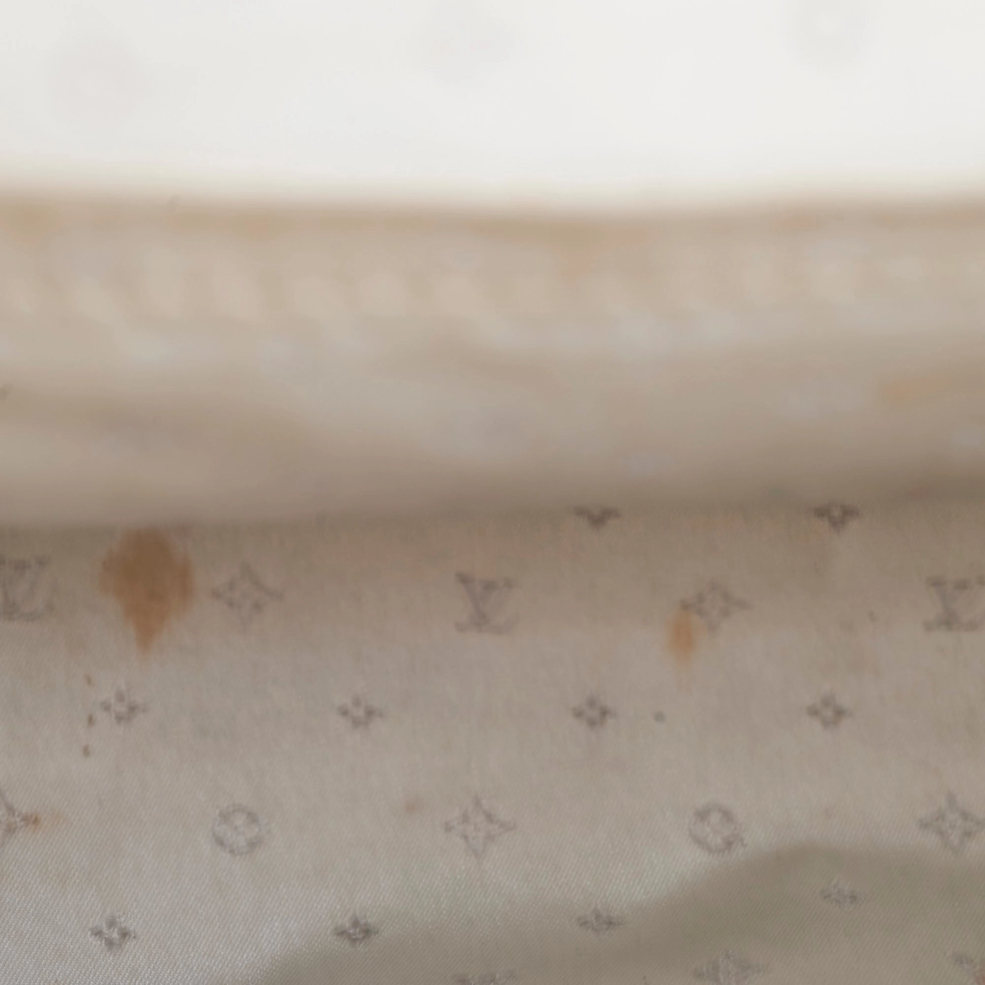 Louis Vuitton Vintage Suhali Le Talentueux Shoulder Bag Ivory