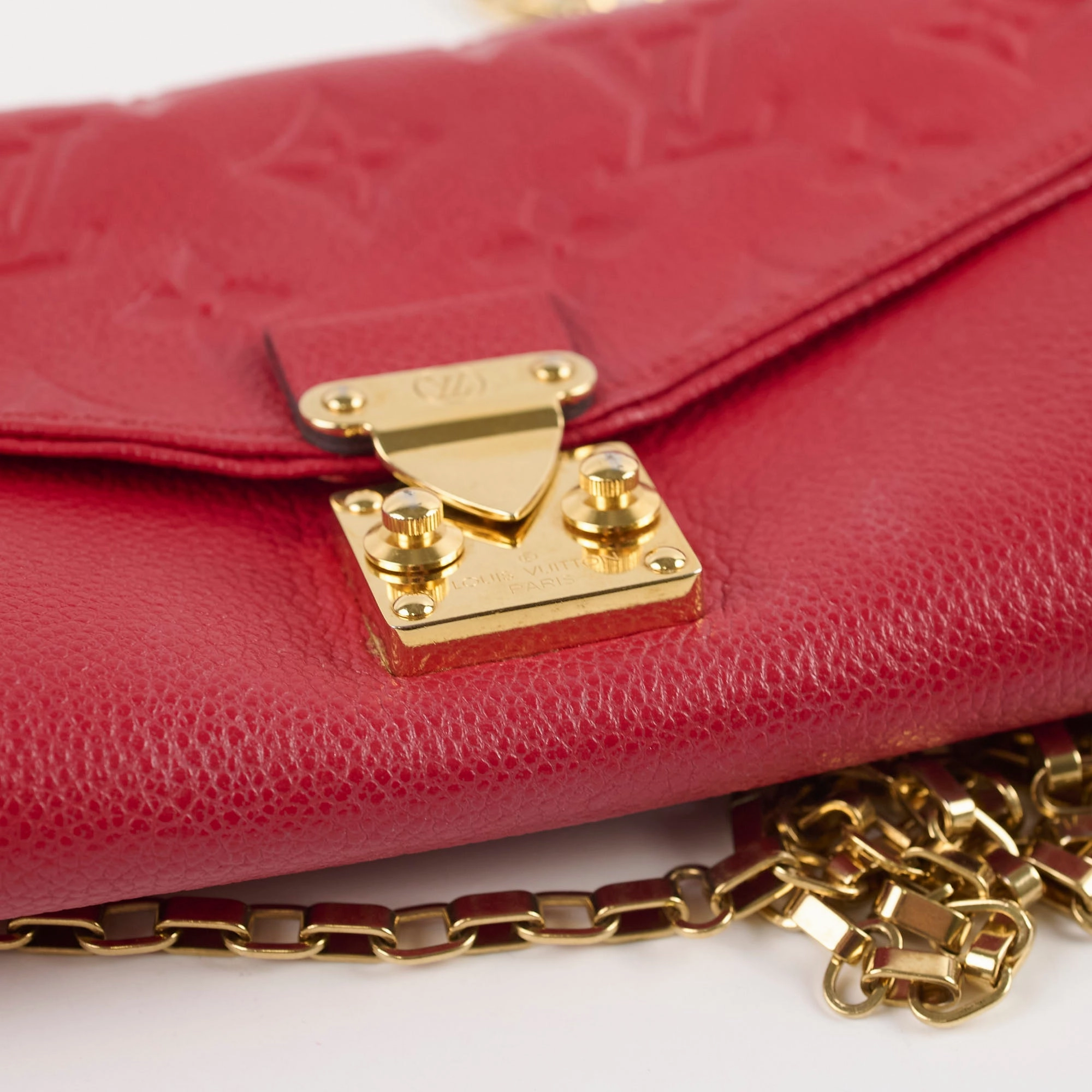 Louis Vuitton Wallet On Chain Red Empreinte