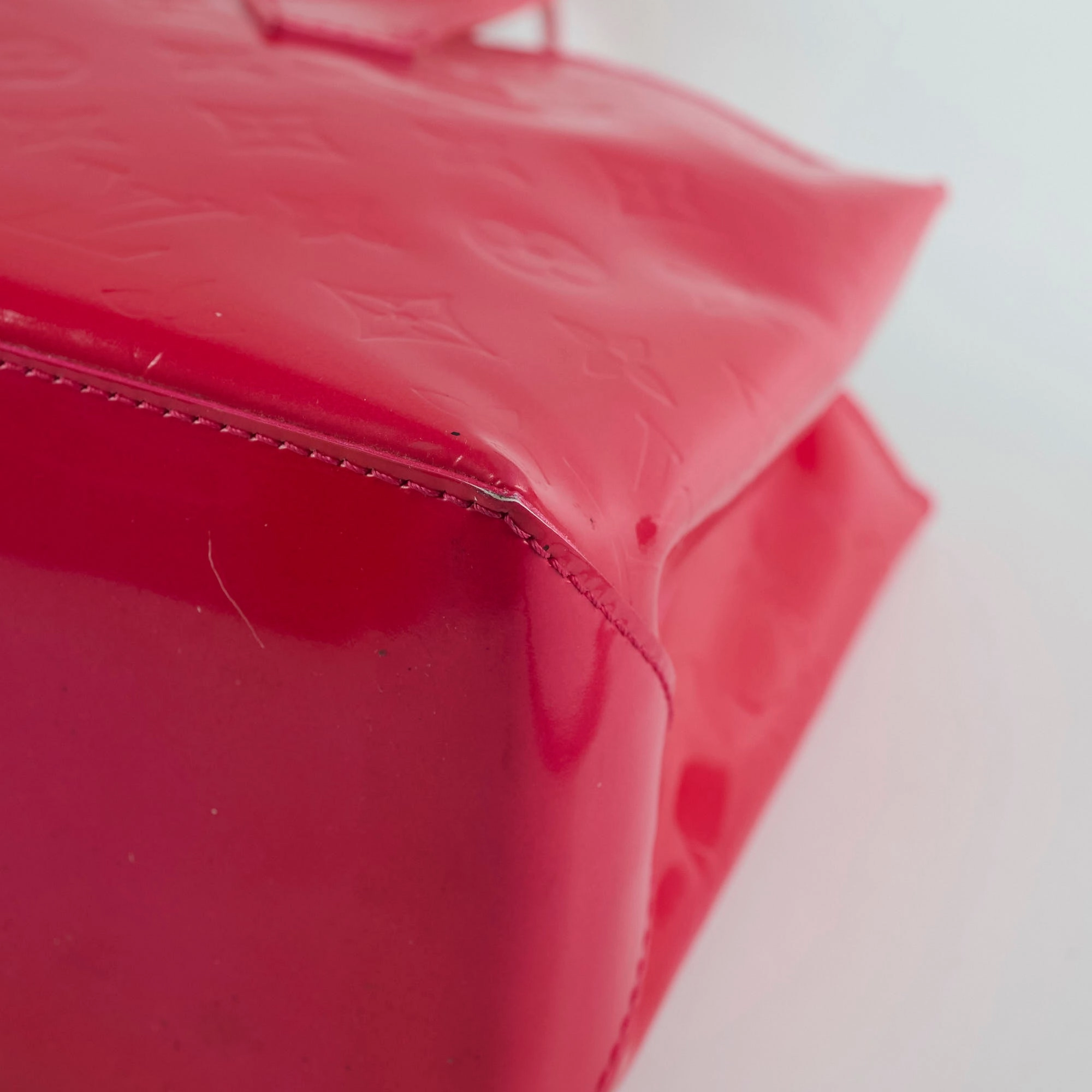 Louis Vuitton Wilshire PM Vernis Rose Pop