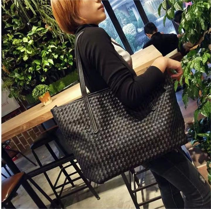 New woven bag trendy large capacity tote bag
