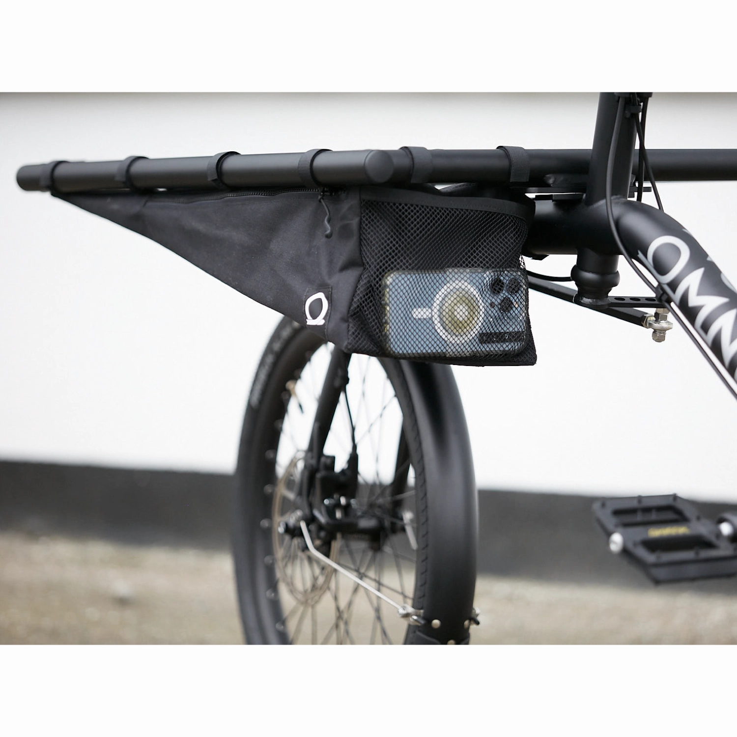 OMNIUM The Mini-Max Wedgie Bag