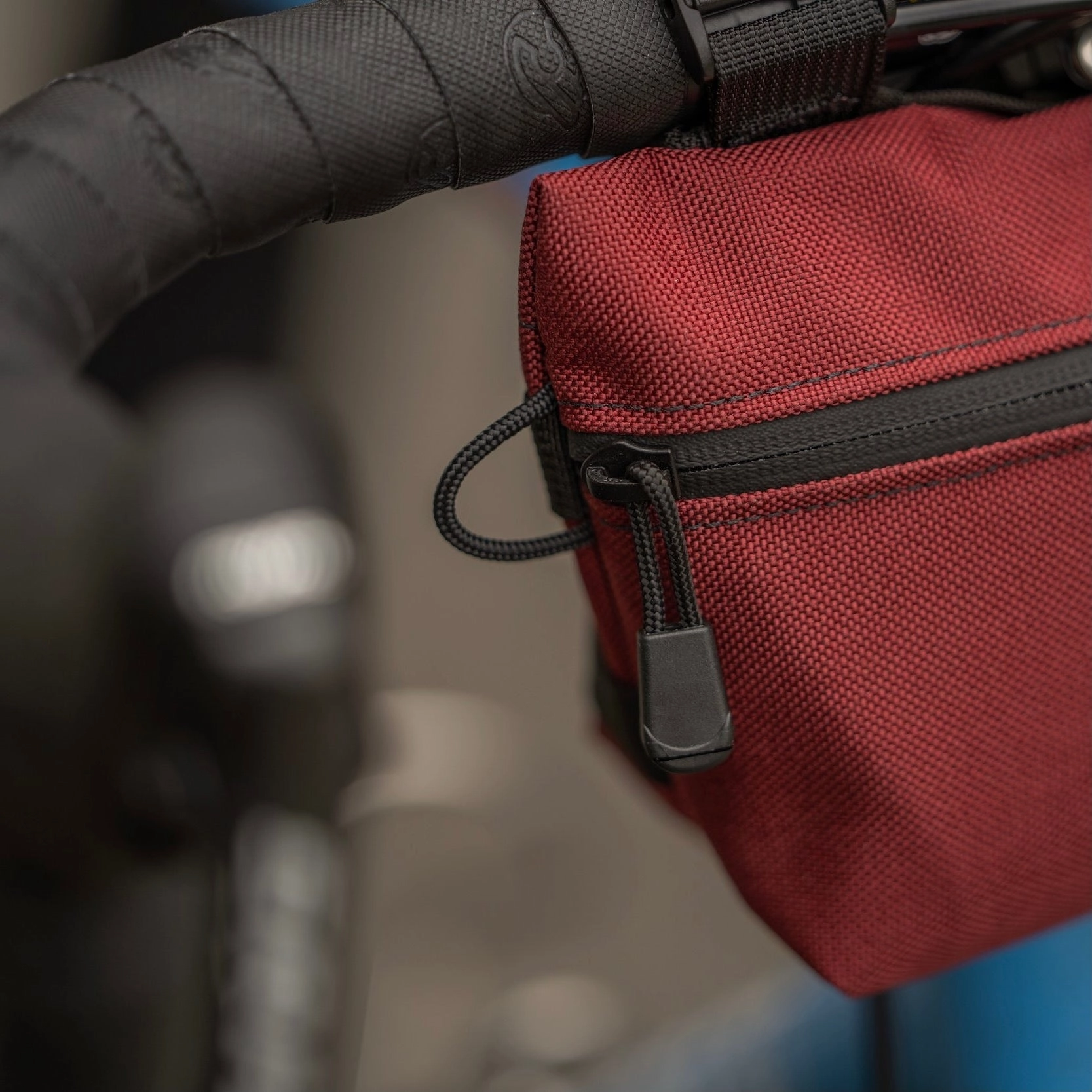 OUTER SHELL Mini Bar Bag