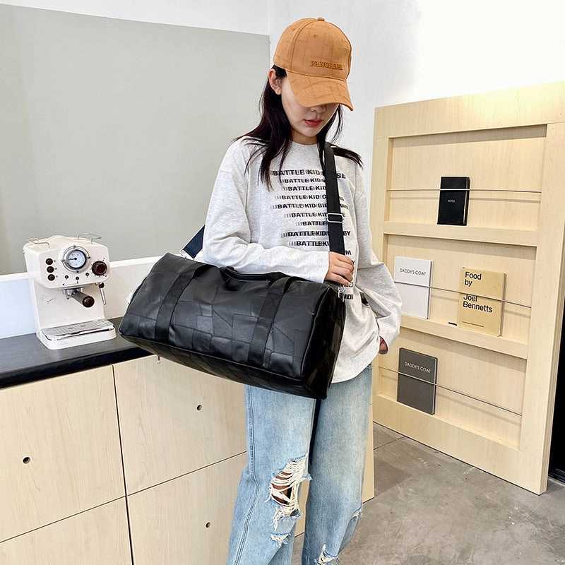 Portable anti-splash sports fitness bag