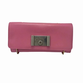 Prada Luxury Wallet With Card Case