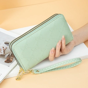 Printed bow wallet
