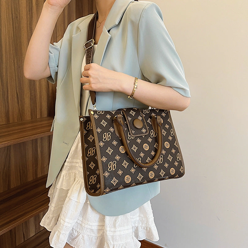 Printed letter large capacity tote bag