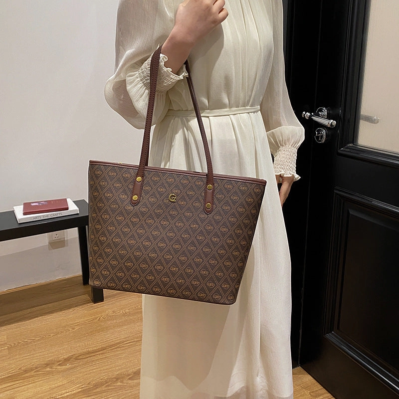 Printed shoulder tote bag