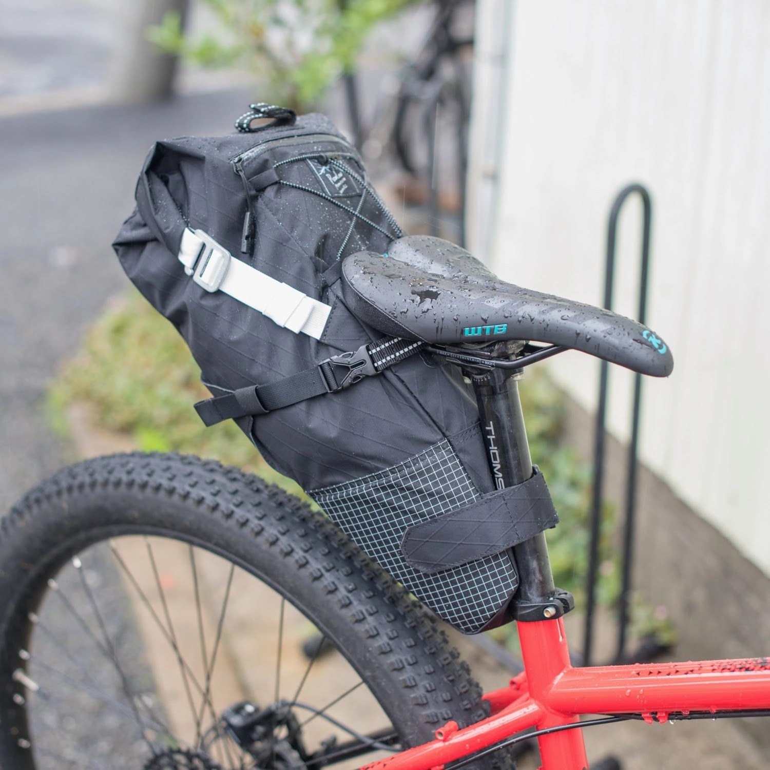 RAWLOW MOUNTAIN WORKS Bike'n Hike Post Bag X-Pac