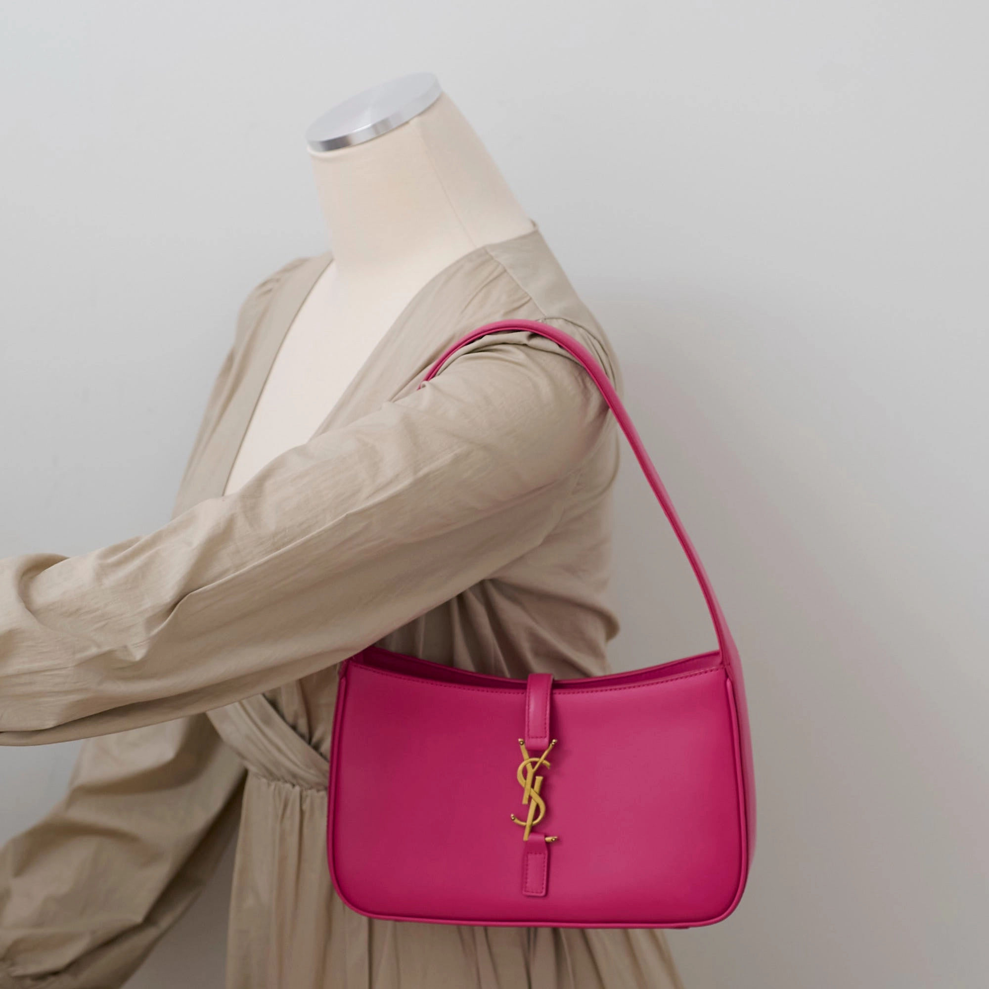 Saint Laurent Le 5 A 7 Shoulder Hobo Bag