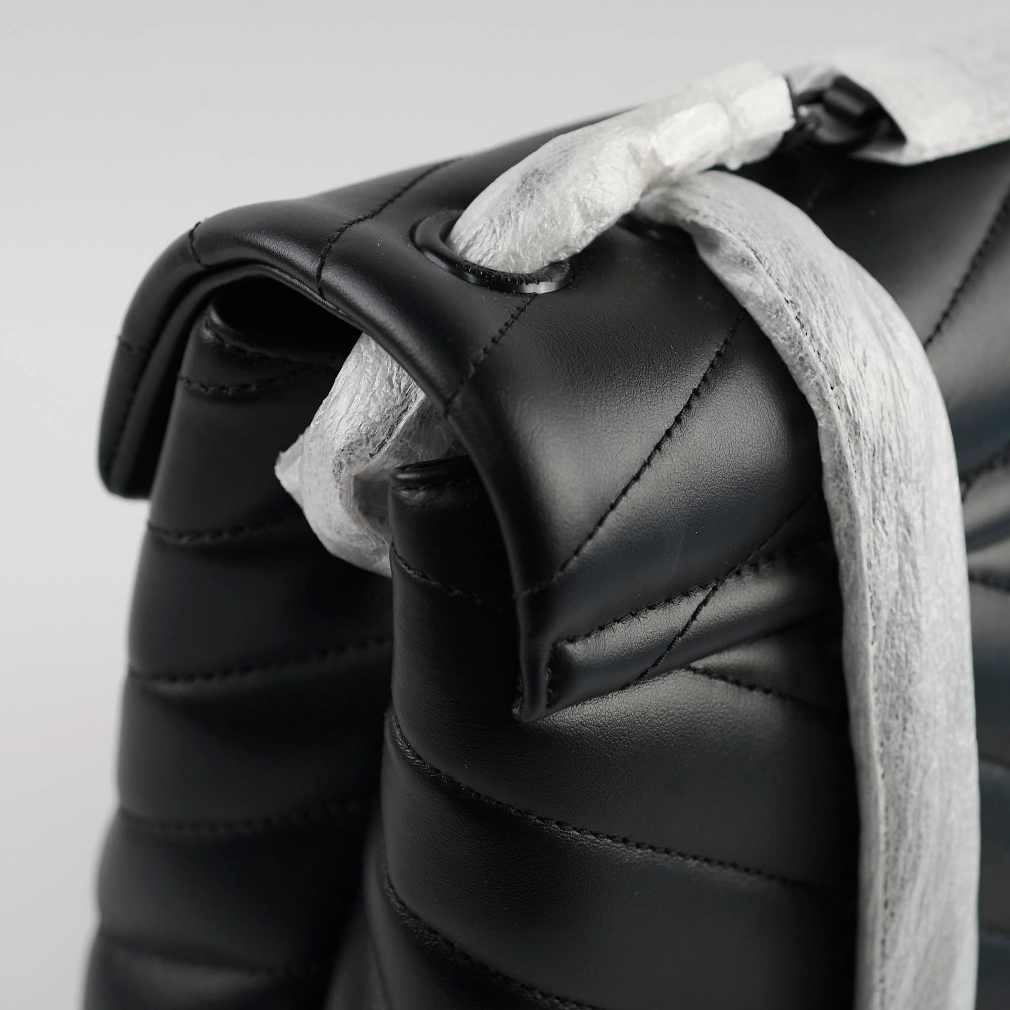 Saint Laurent Lou Lou Medium Shoulder Bag Black
