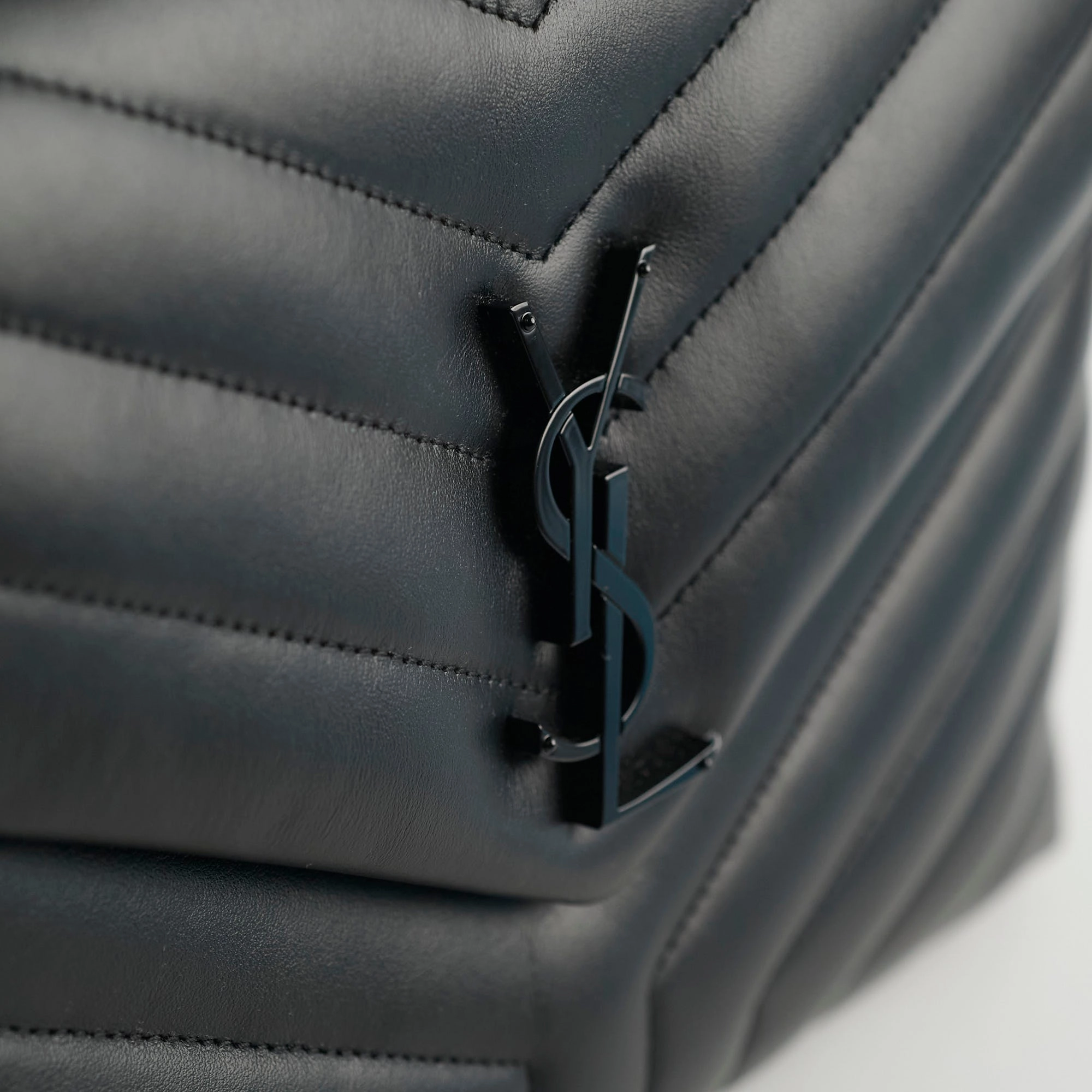 Saint Laurent Lou Lou Medium Shoulder Bag Black