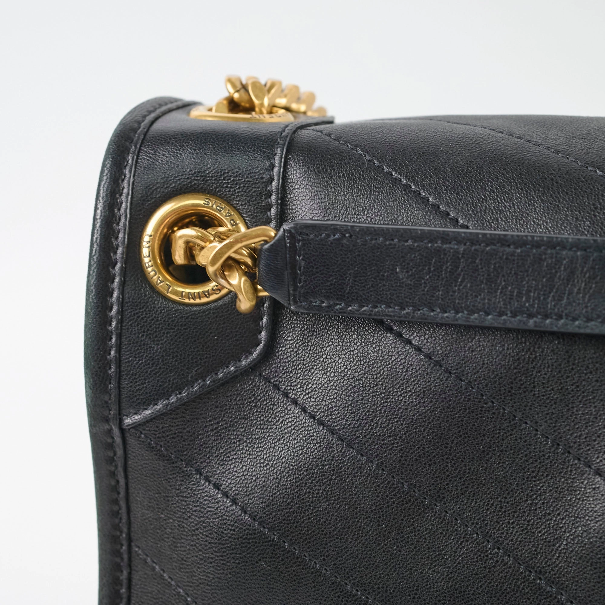 Saint Laurent Medium Nikki Black