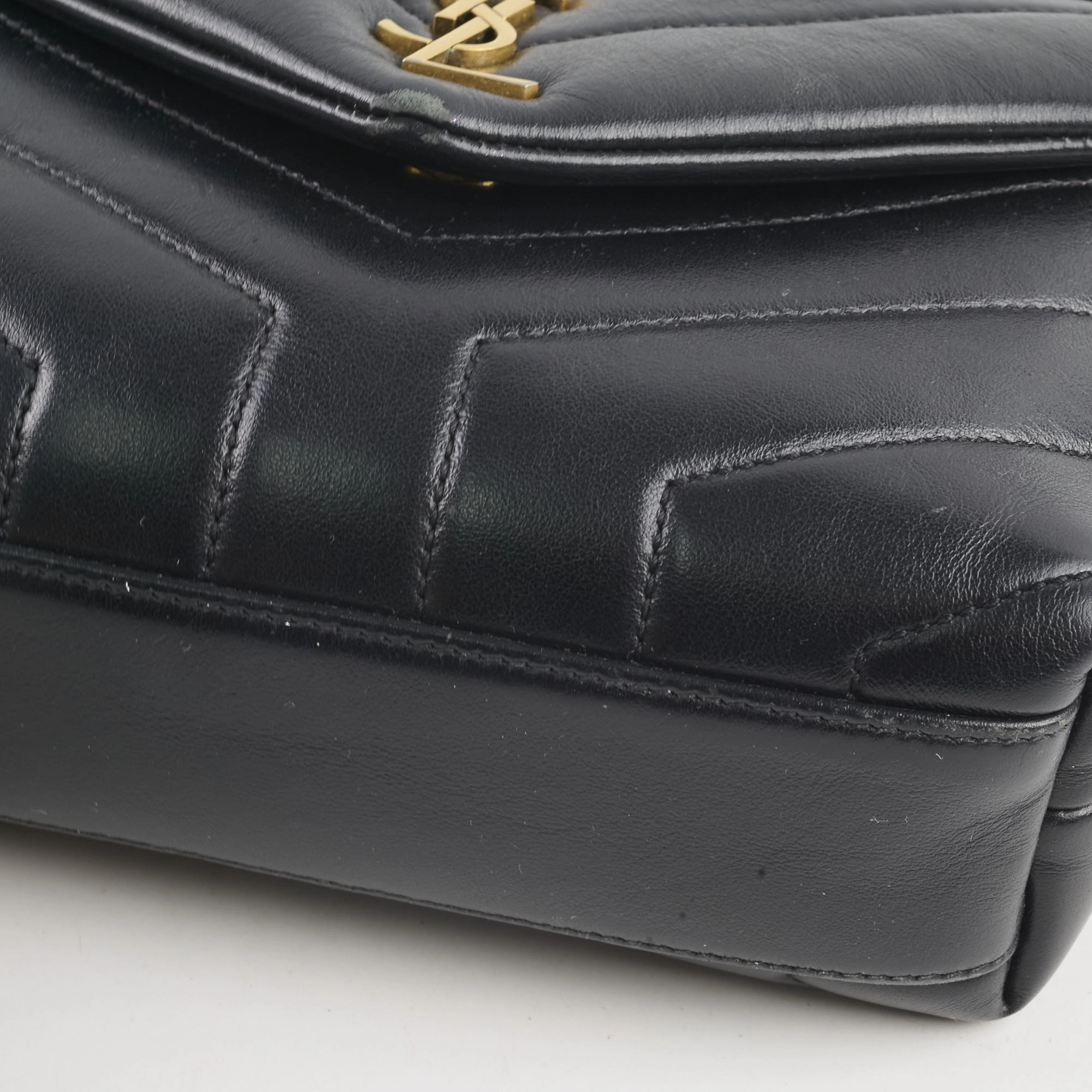 Saint Laurent Toy Loulou Black