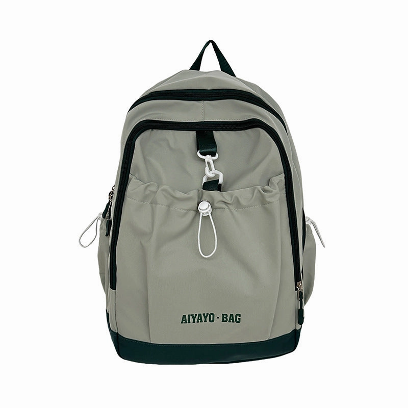 Simple and versatile backpack
