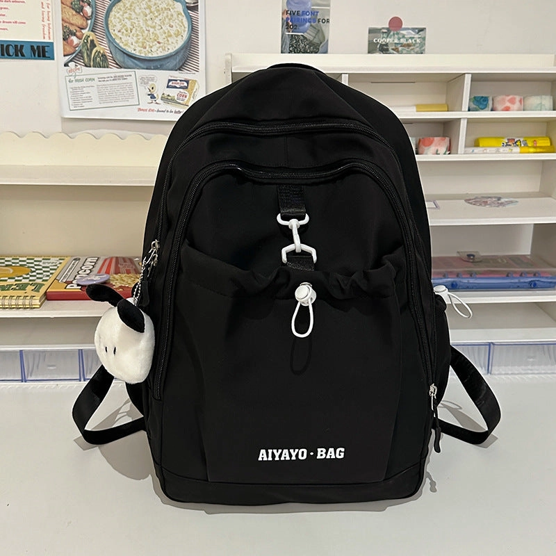 Simple and versatile backpack
