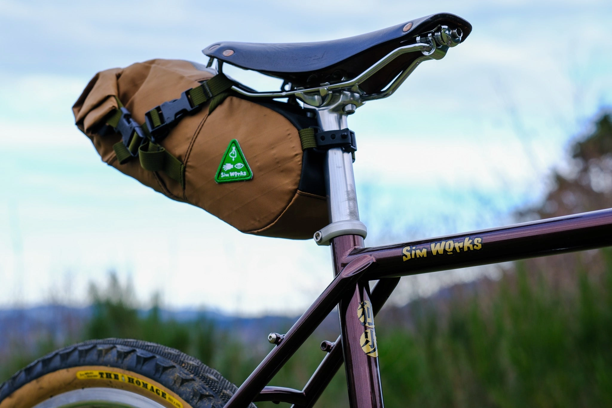 SIMWORKS Chrysalis Saddle Bag