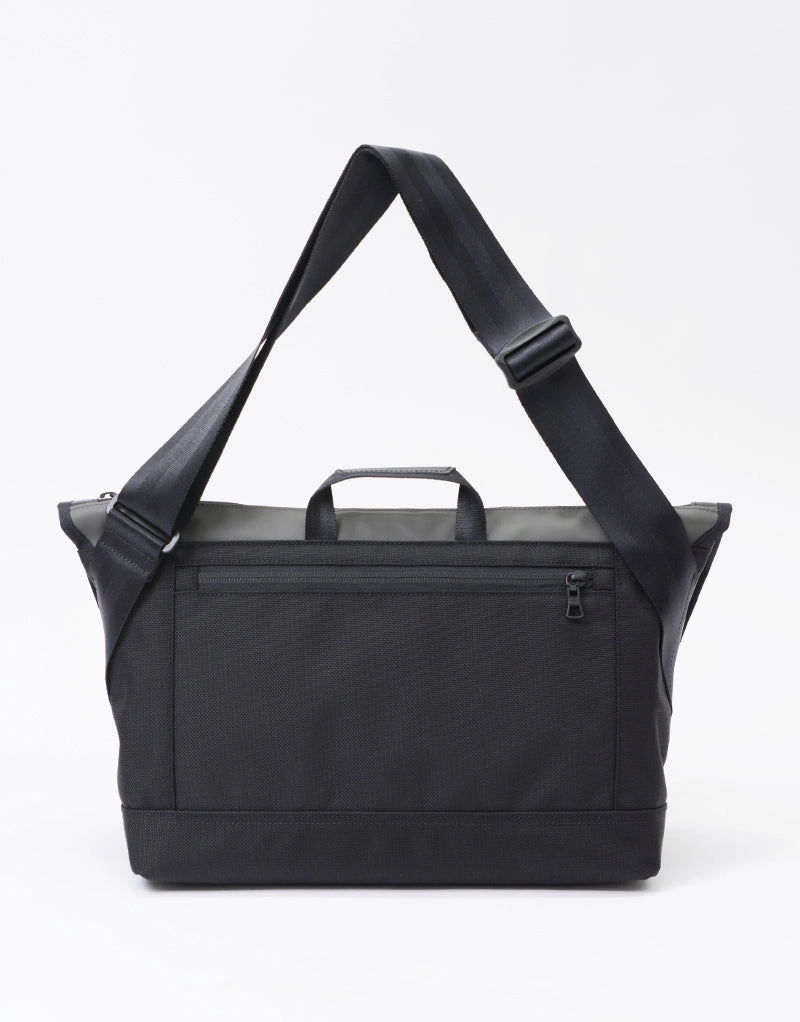 Slick Messenger Bag No.02487