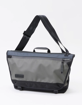 Slick Messenger Bag No.02487