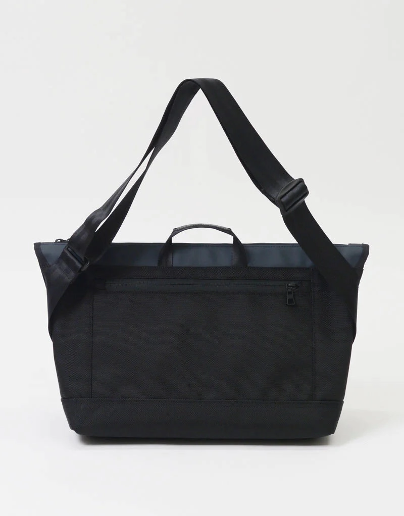 Slick Messenger Bag No.02487
