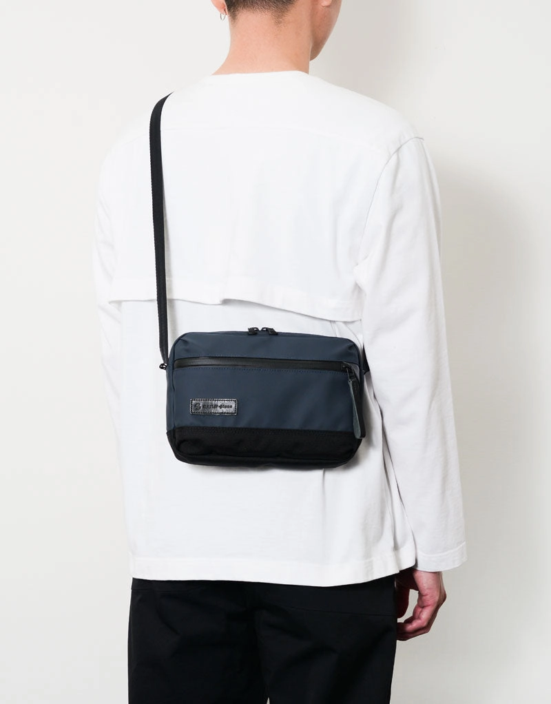 Slick Shoulder Bag No.02486